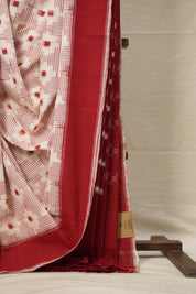 Red White Pochampalli Cotton Ikat Saree - SRRWPCIS586