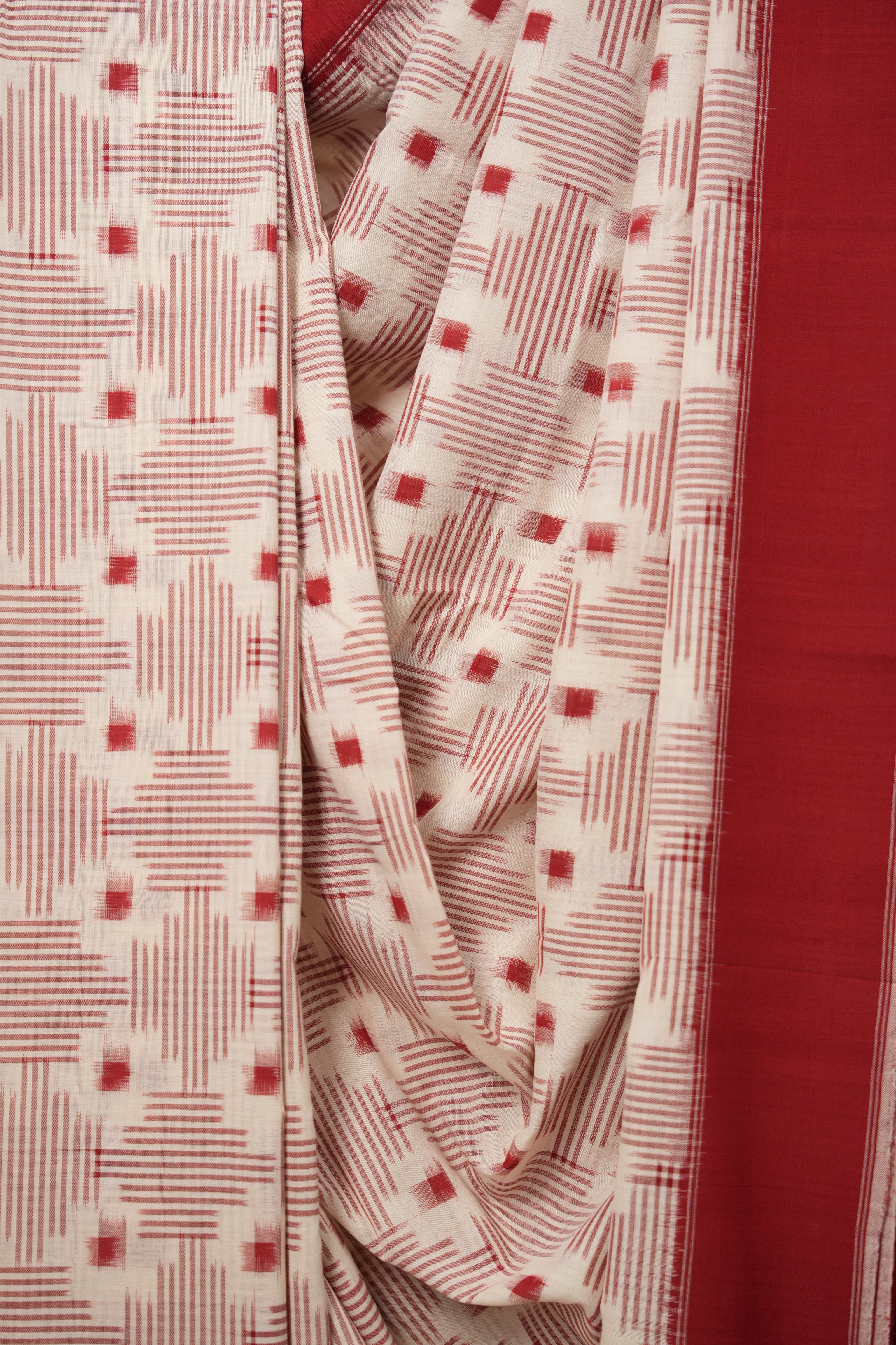 Red White Pochampalli Cotton Ikat Saree - SRRWPCIS586