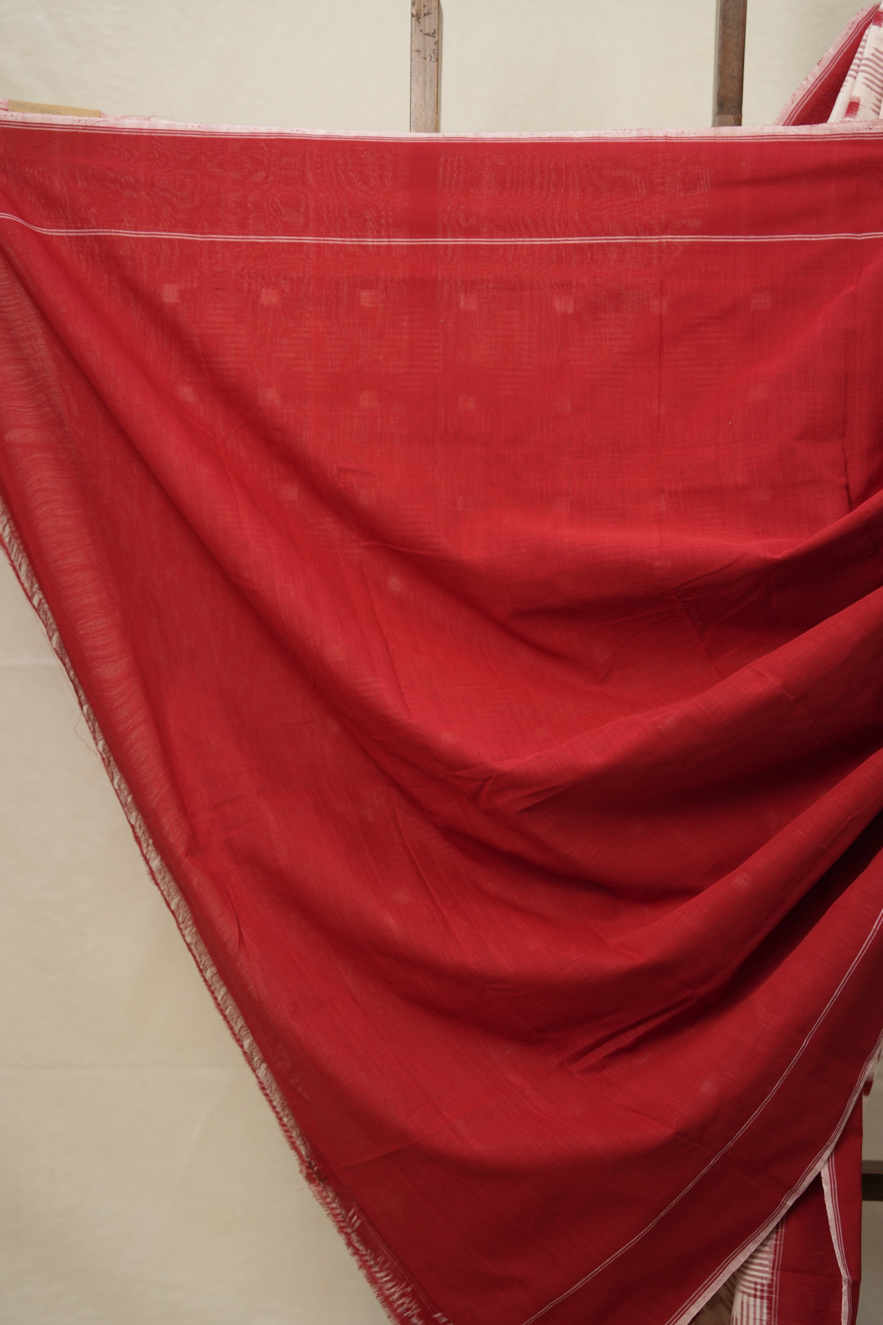 Red White Pochampalli Cotton Ikat Saree - SRRWPCIS586