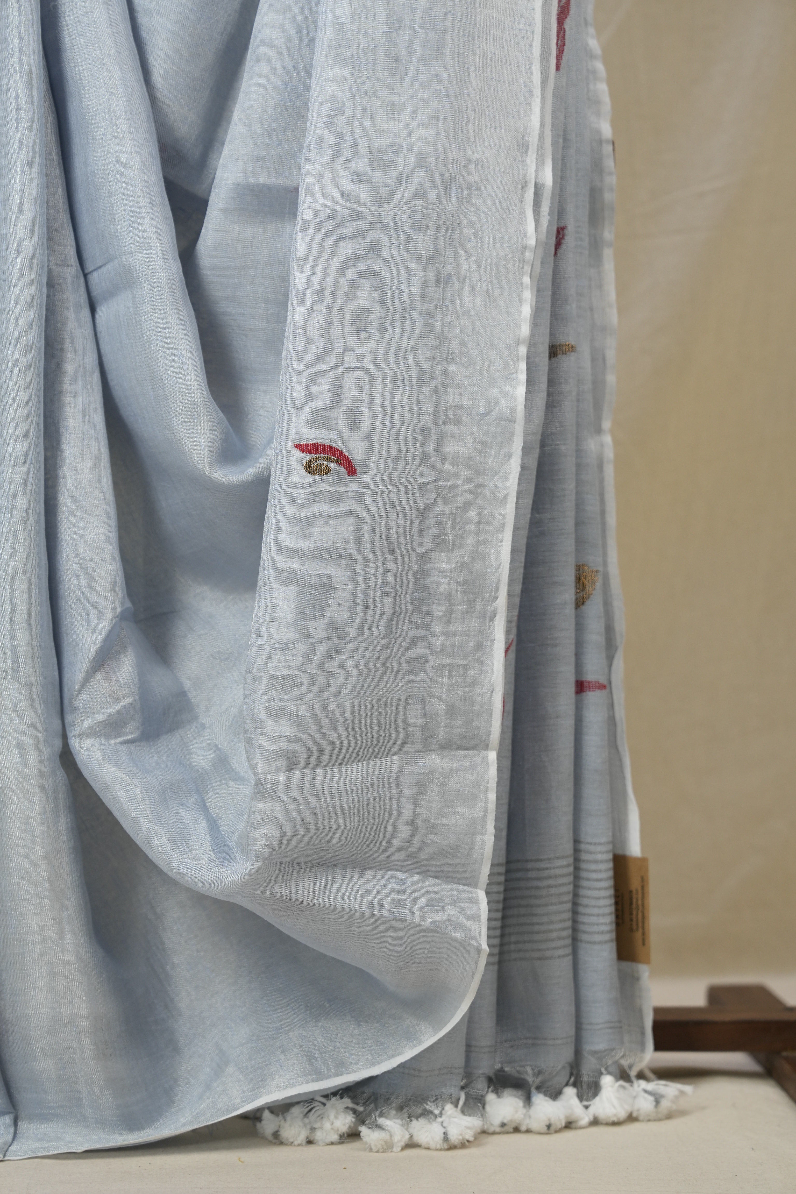 Powder Blue Tissue Linen Jamdani Saree - SRAGTLJS189