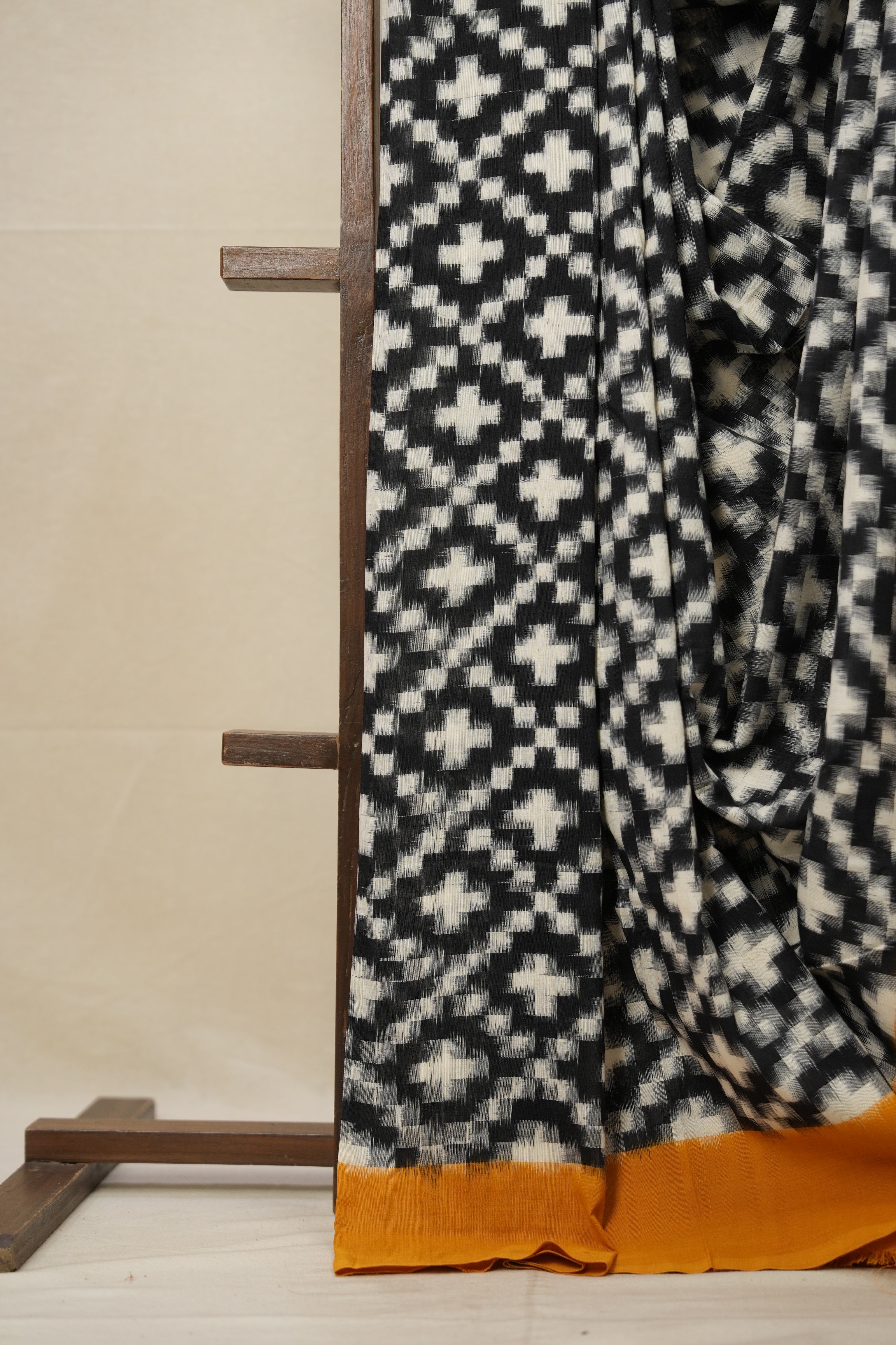 Black n White Pochampalli Cotton Ikat Saree - SRBNWPCIS584