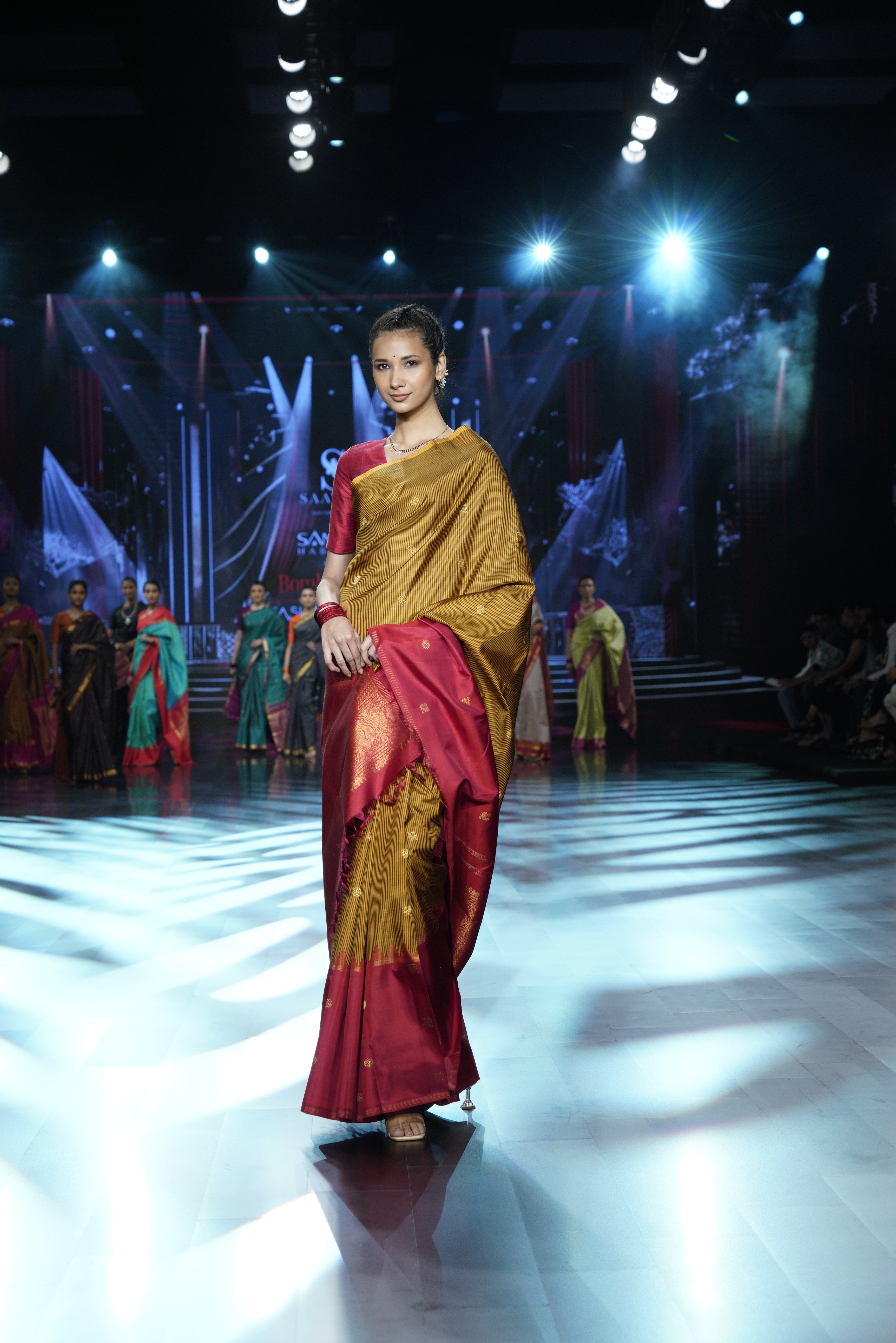 Rudrasini Kanjeevaram Silk Saree - Saavari - SSRKSS32