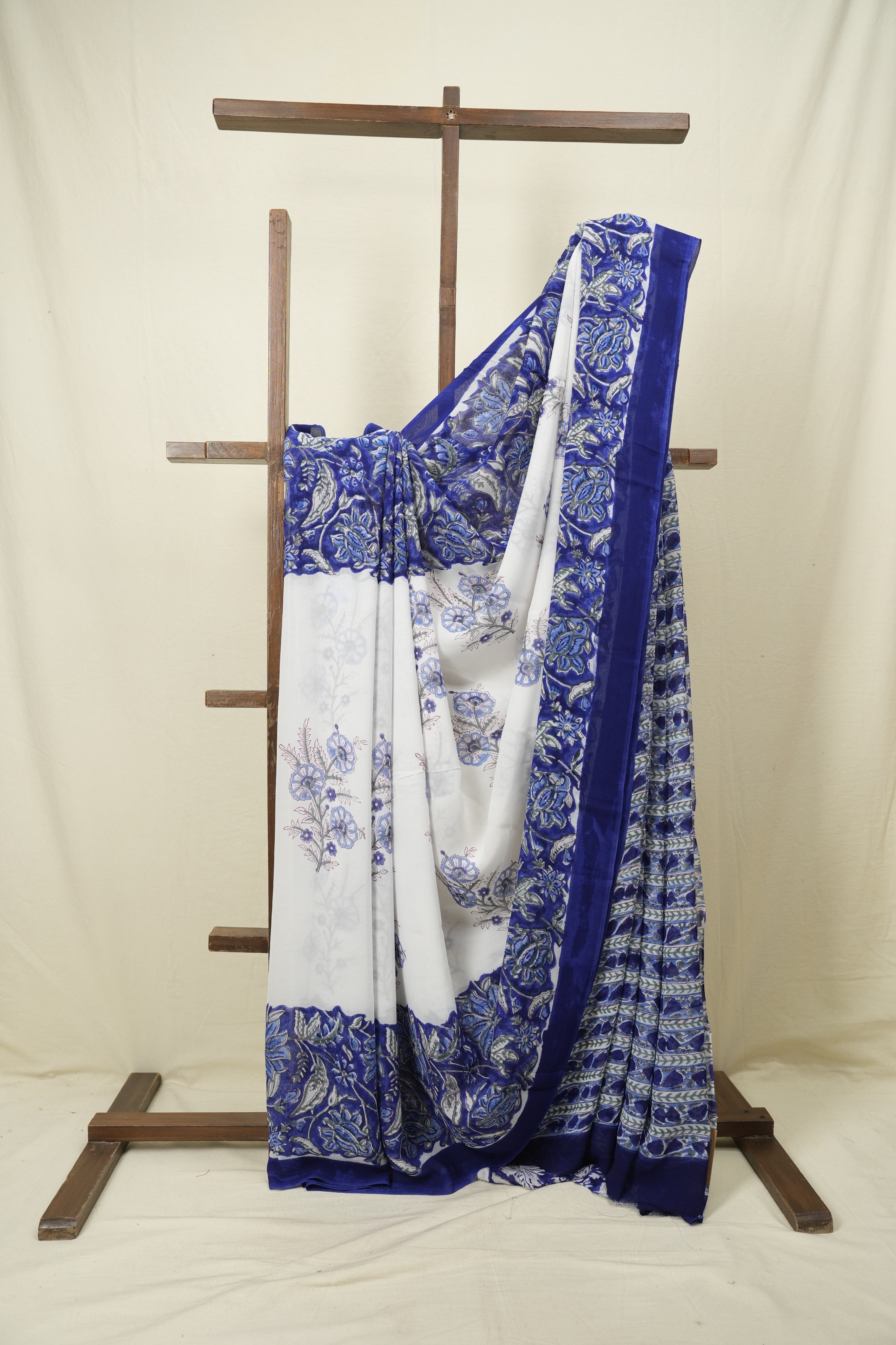 White HBP Chiffon Saree - SRWHCS54