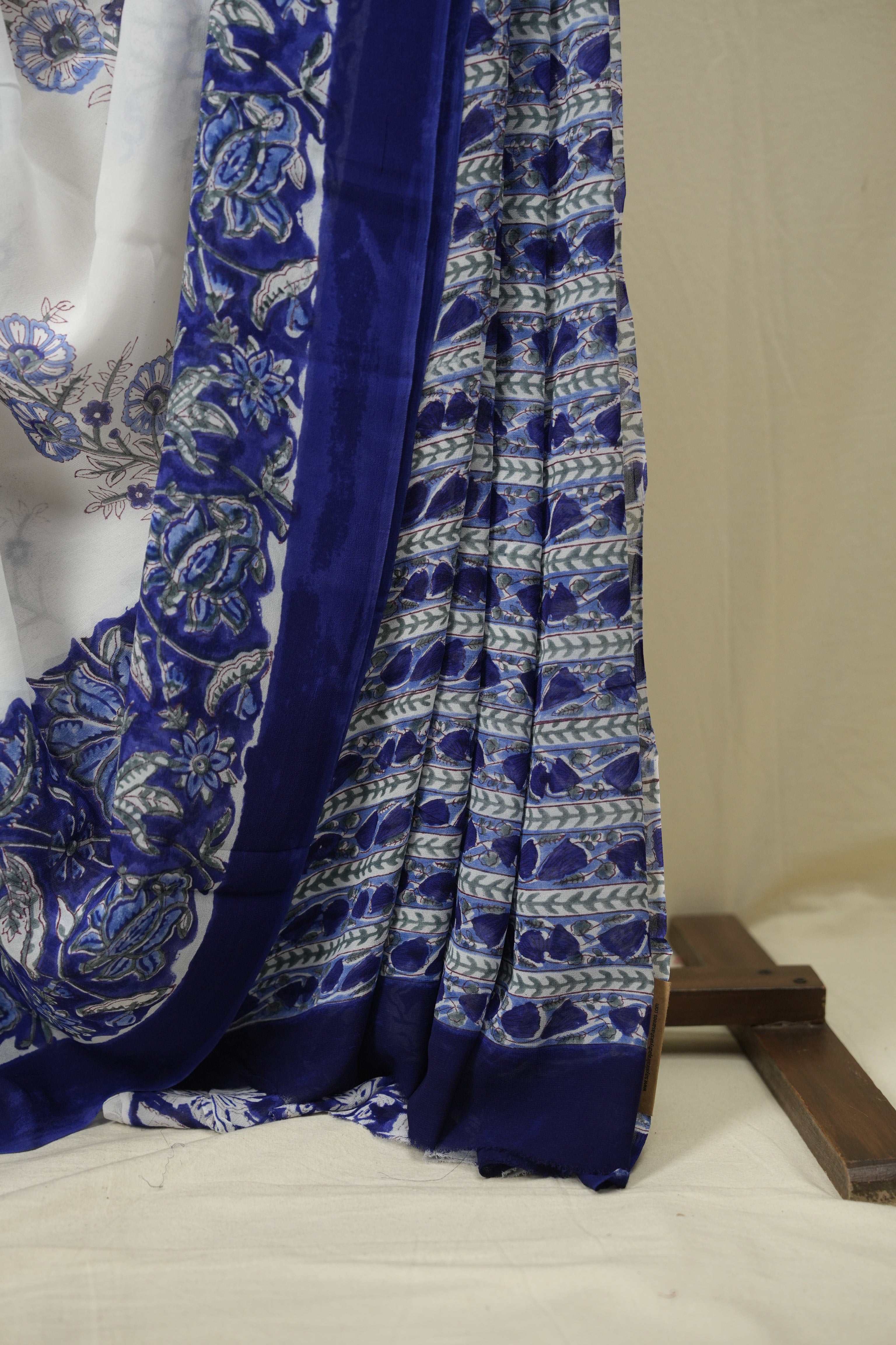 White HBP Chiffon Saree - SRWHCS54