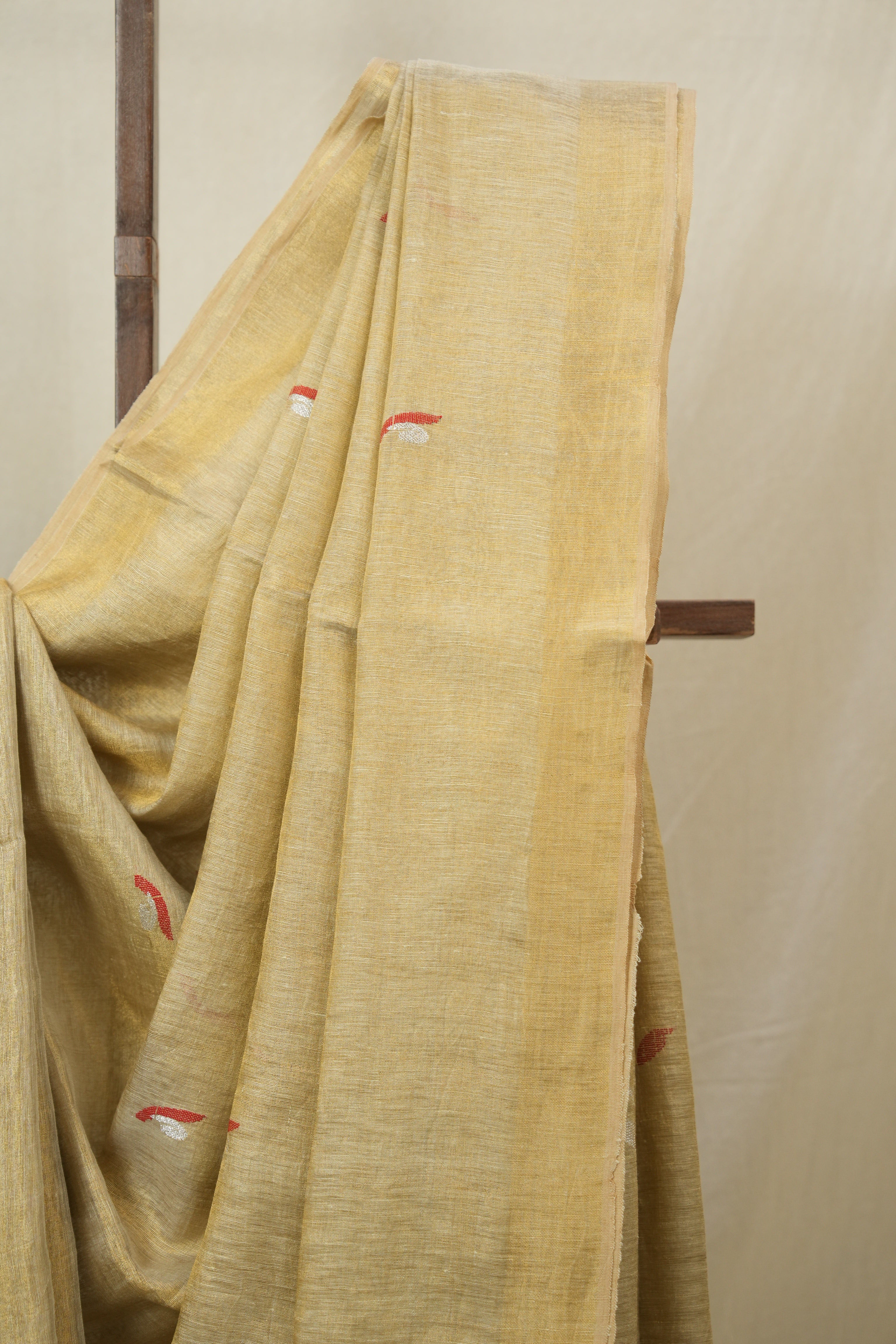 Gold Tissue Linen Jamdani Saree - SRGTLJS192