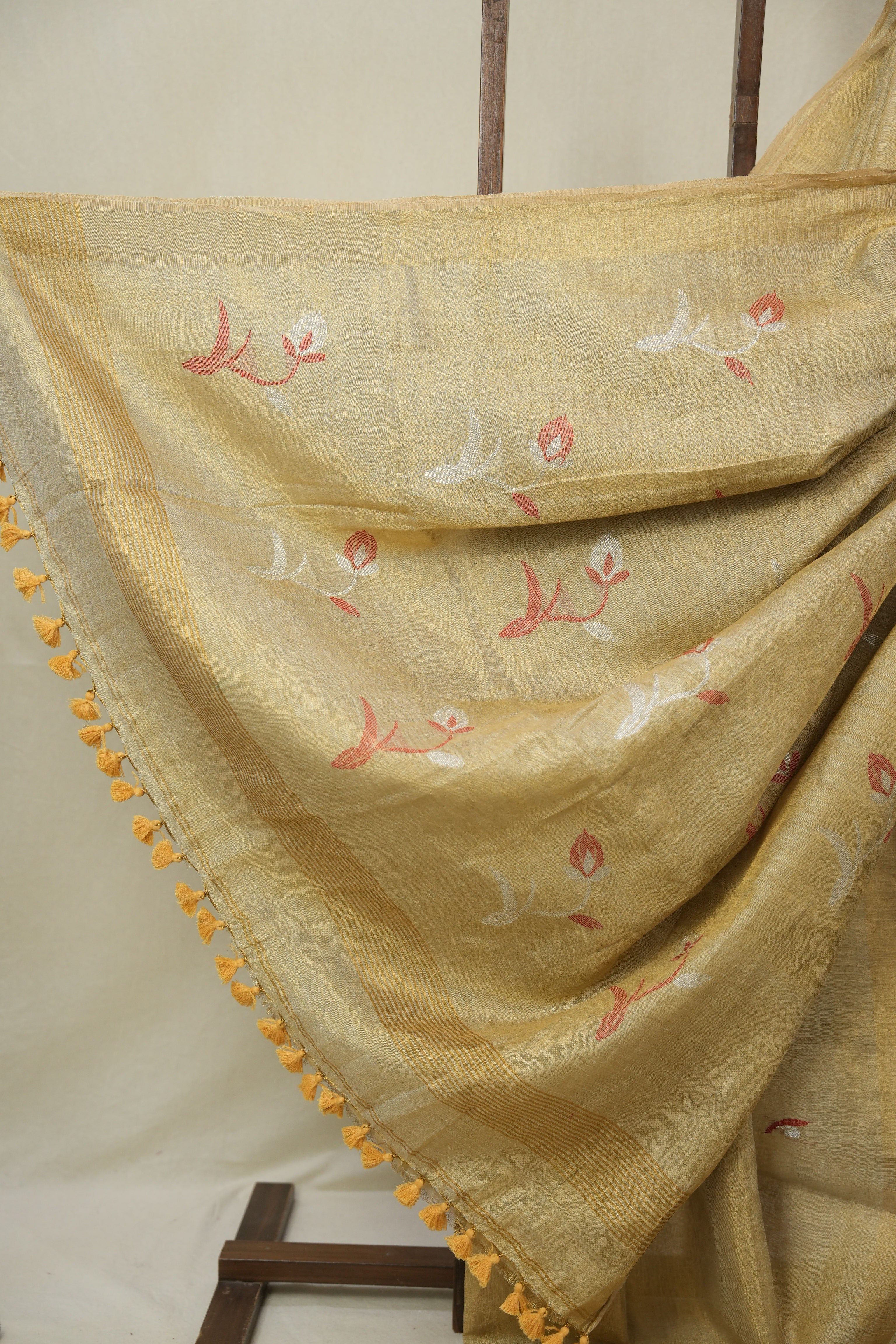 Gold Tissue Linen Jamdani Saree - SRGTLJS192