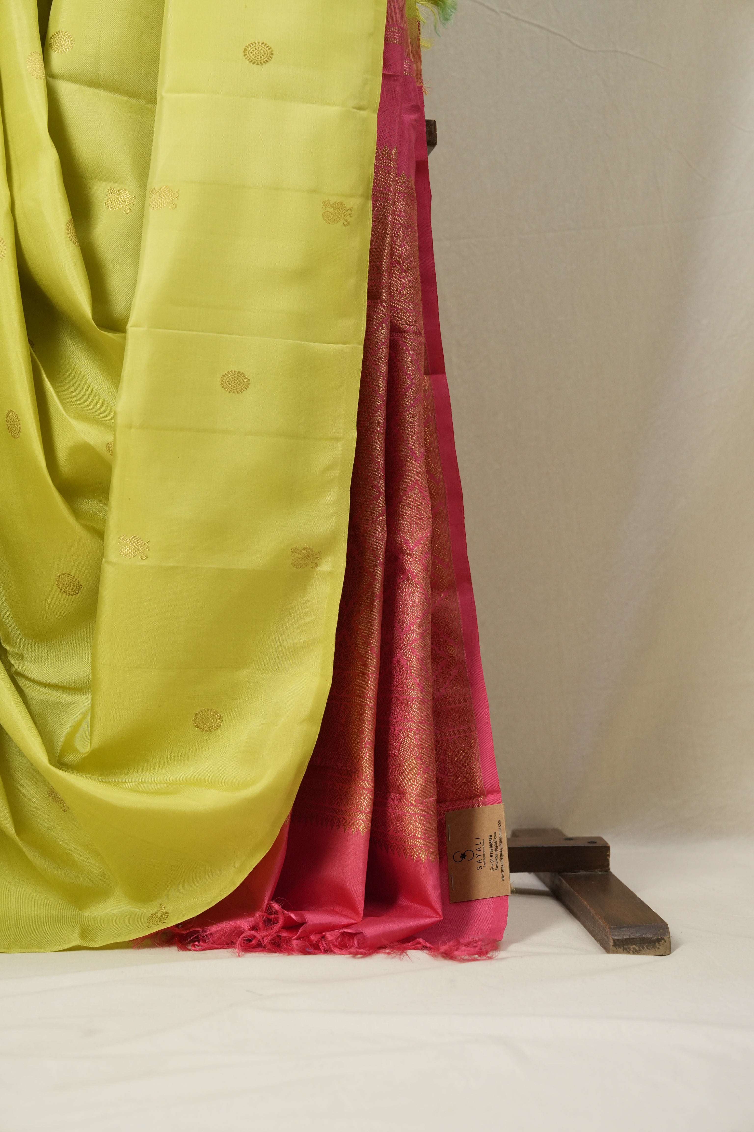 Neon Green Kanjeevaram Silk Saree-SRNGKSS777