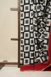 Black- White Blocks Pochampalli Cotton Ikat Saree - SRBWBPCIS581