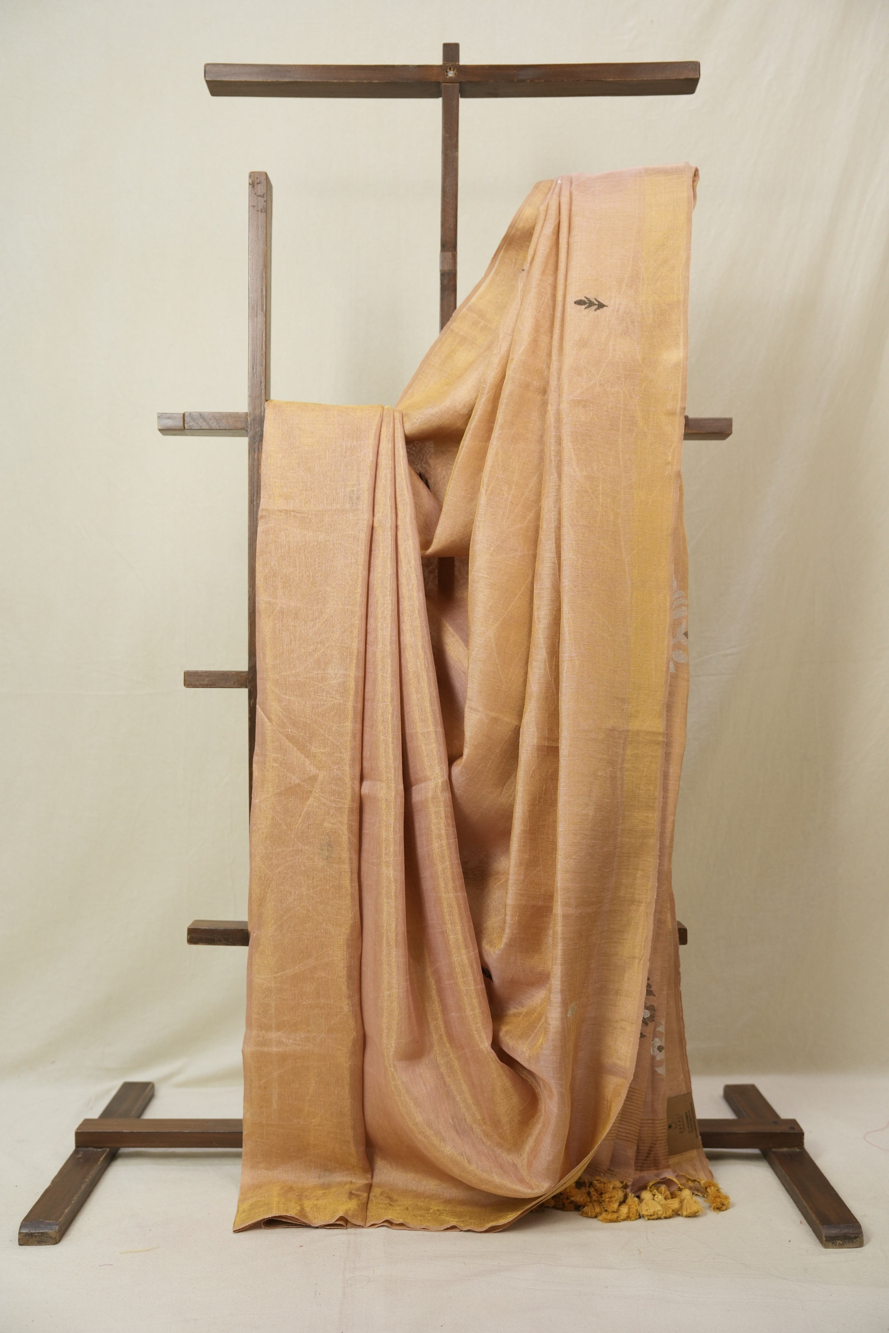 Peach  Tissue Linen Jamdani Saree - SRPTLJS180