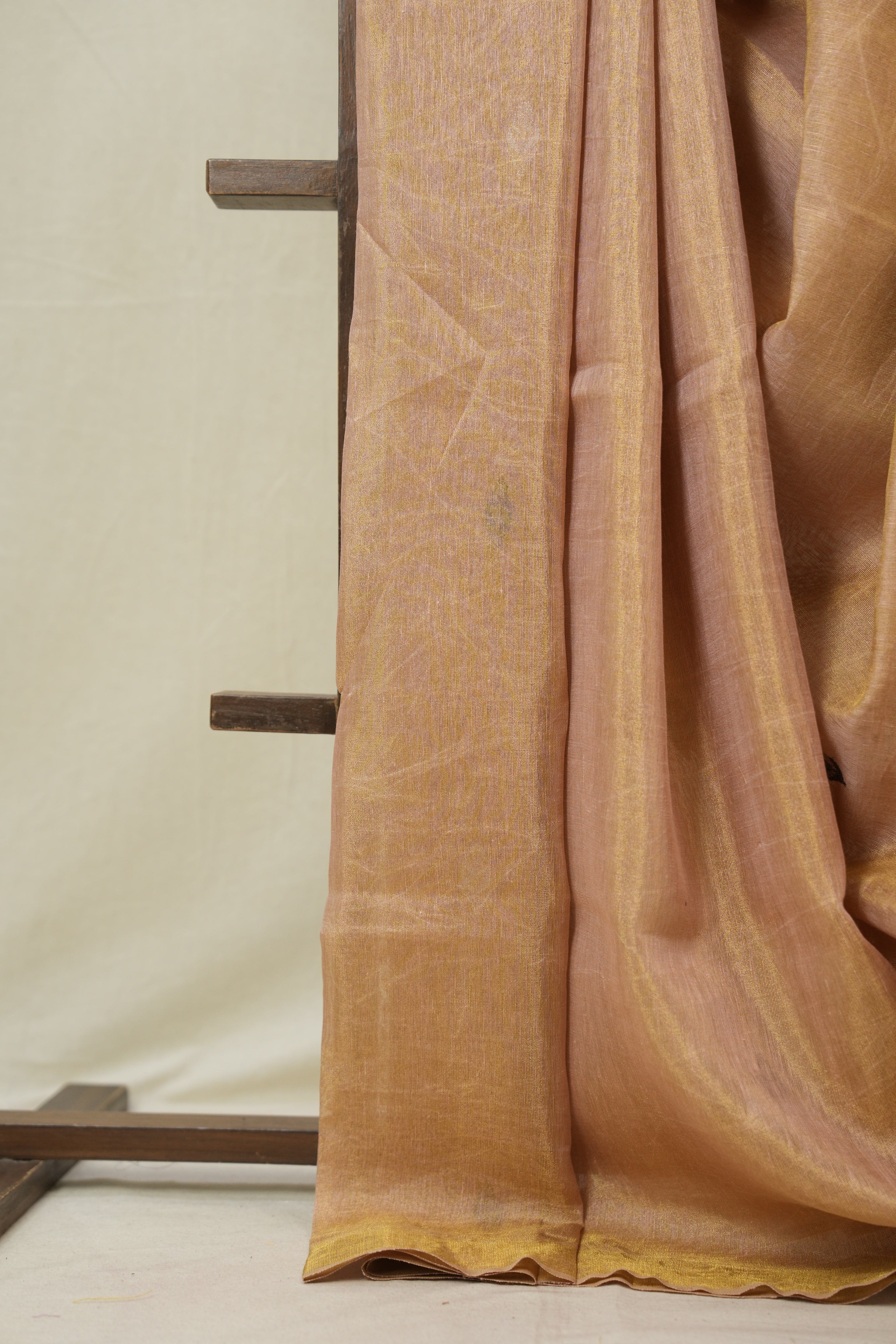 Peach  Tissue Linen Jamdani Saree - SRPTLJS180