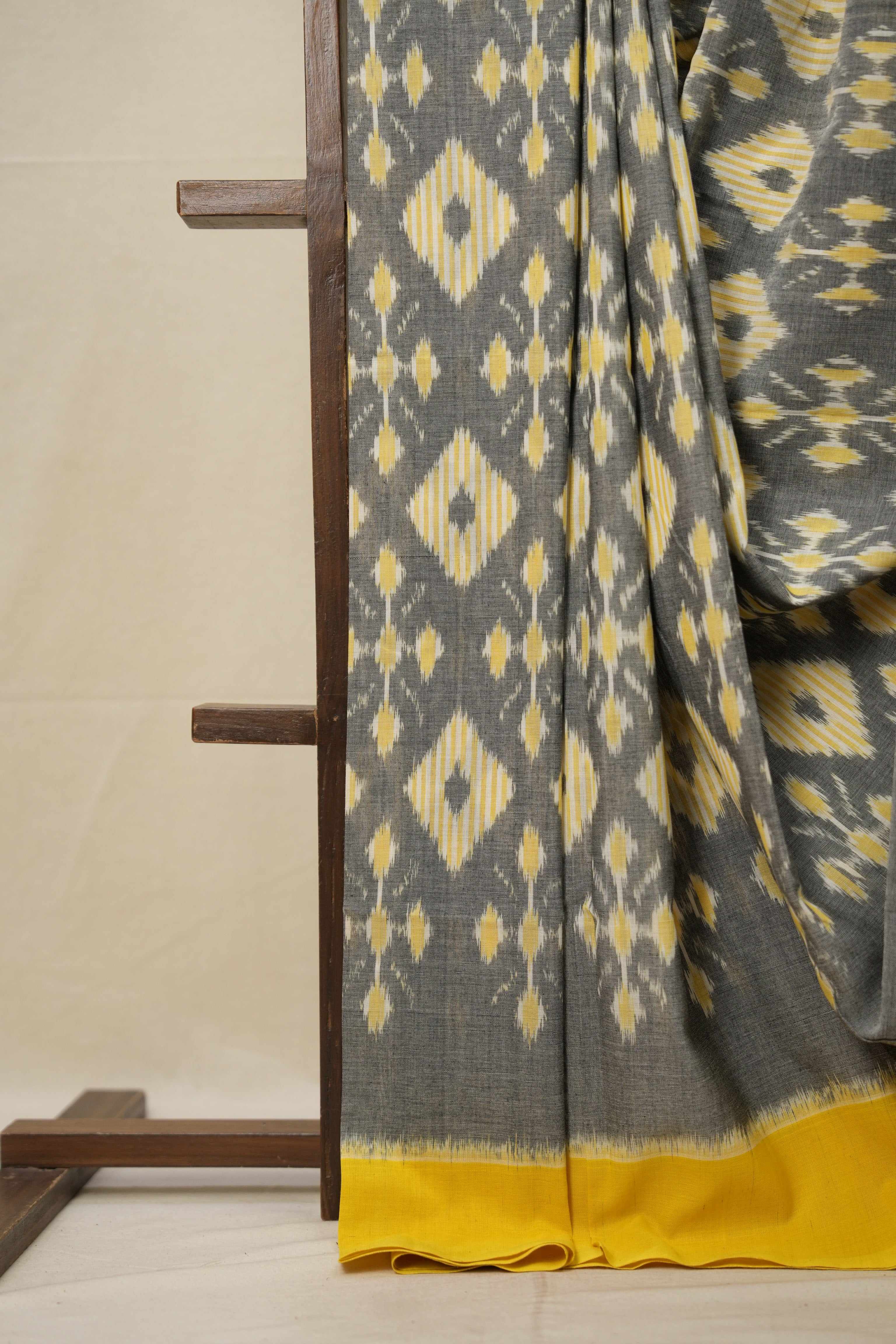 Yellow-Grey Pochampalli Cotton Ikat Saree - SRYGPCIS612