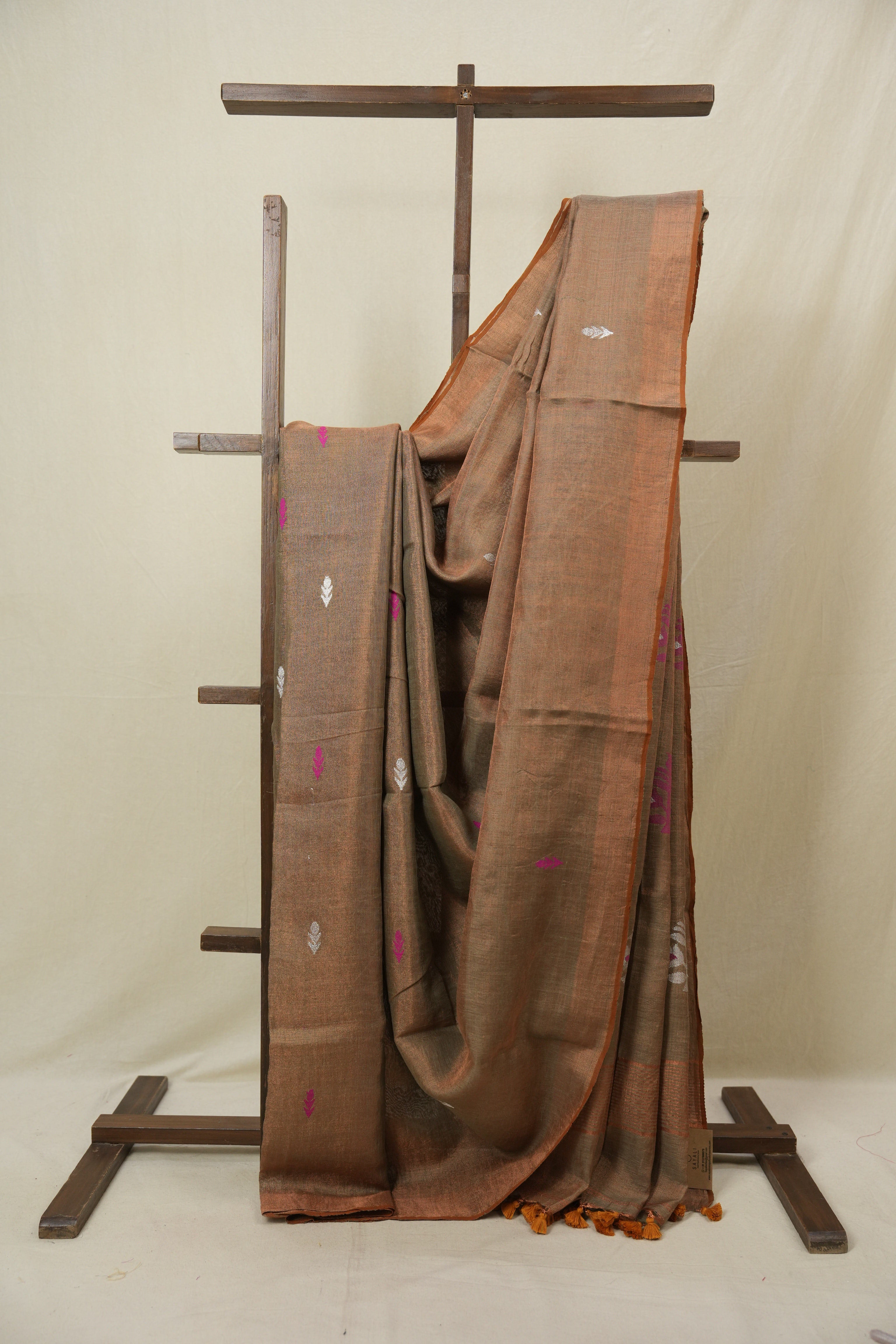Orange Beige Linen Jamdani Saree - SROBTLJS182