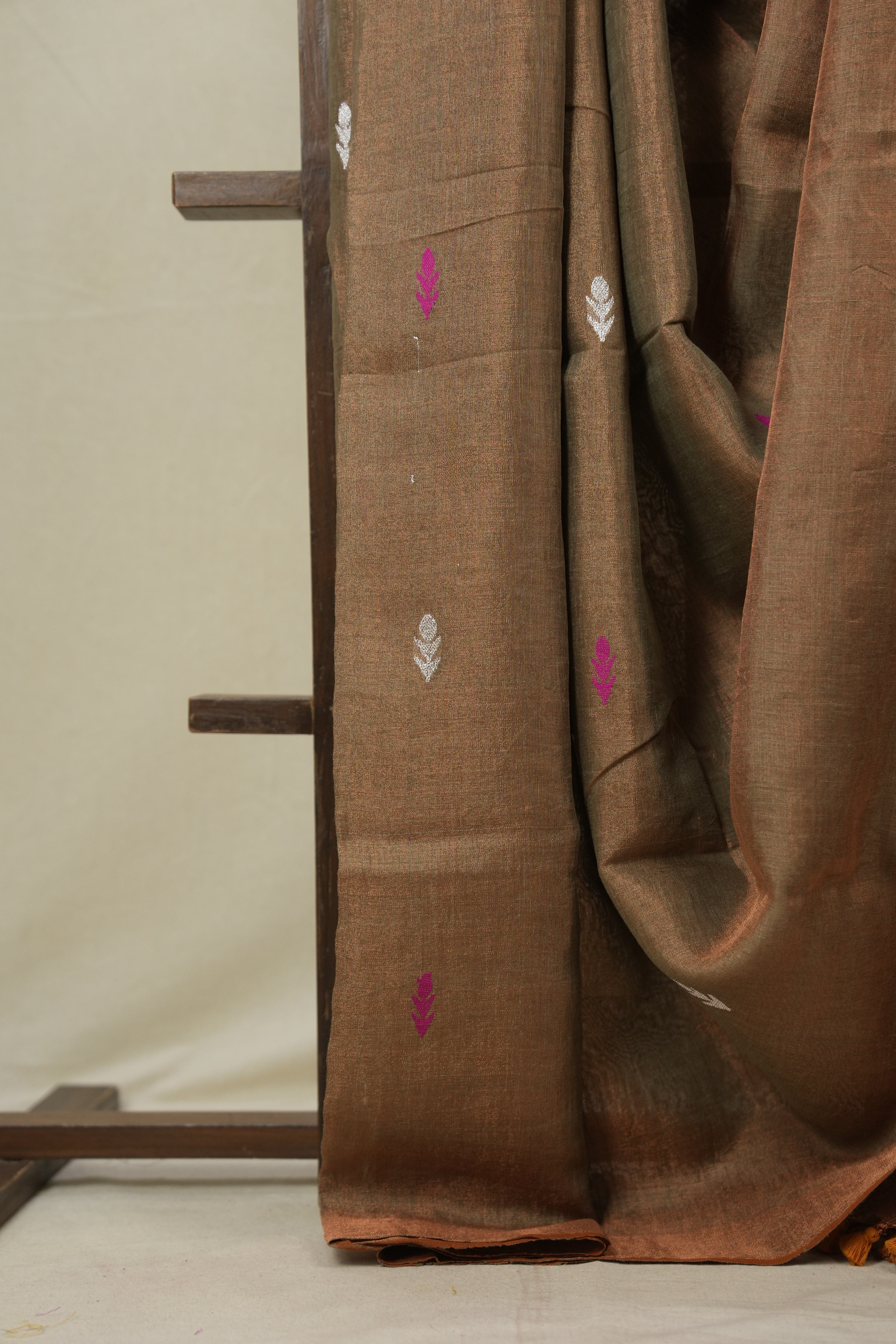 Orange Beige Linen Jamdani Saree - SROBTLJS182