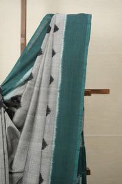 Grey-Black Pochampalli Cotton Ikat Saree - SRGBPCIS611