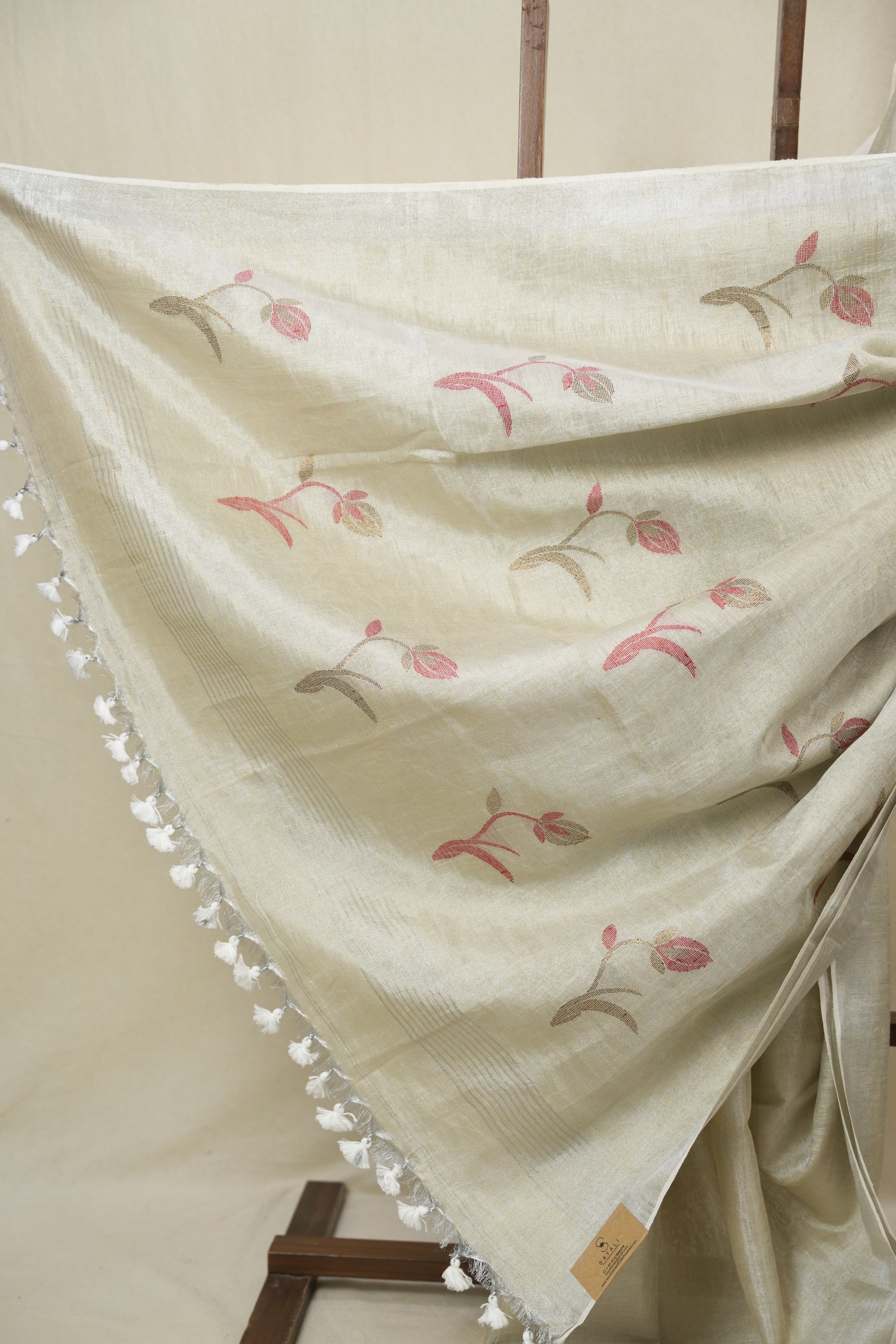 Ivory Tissue Linen Jamdani Saree - SRITLJS183