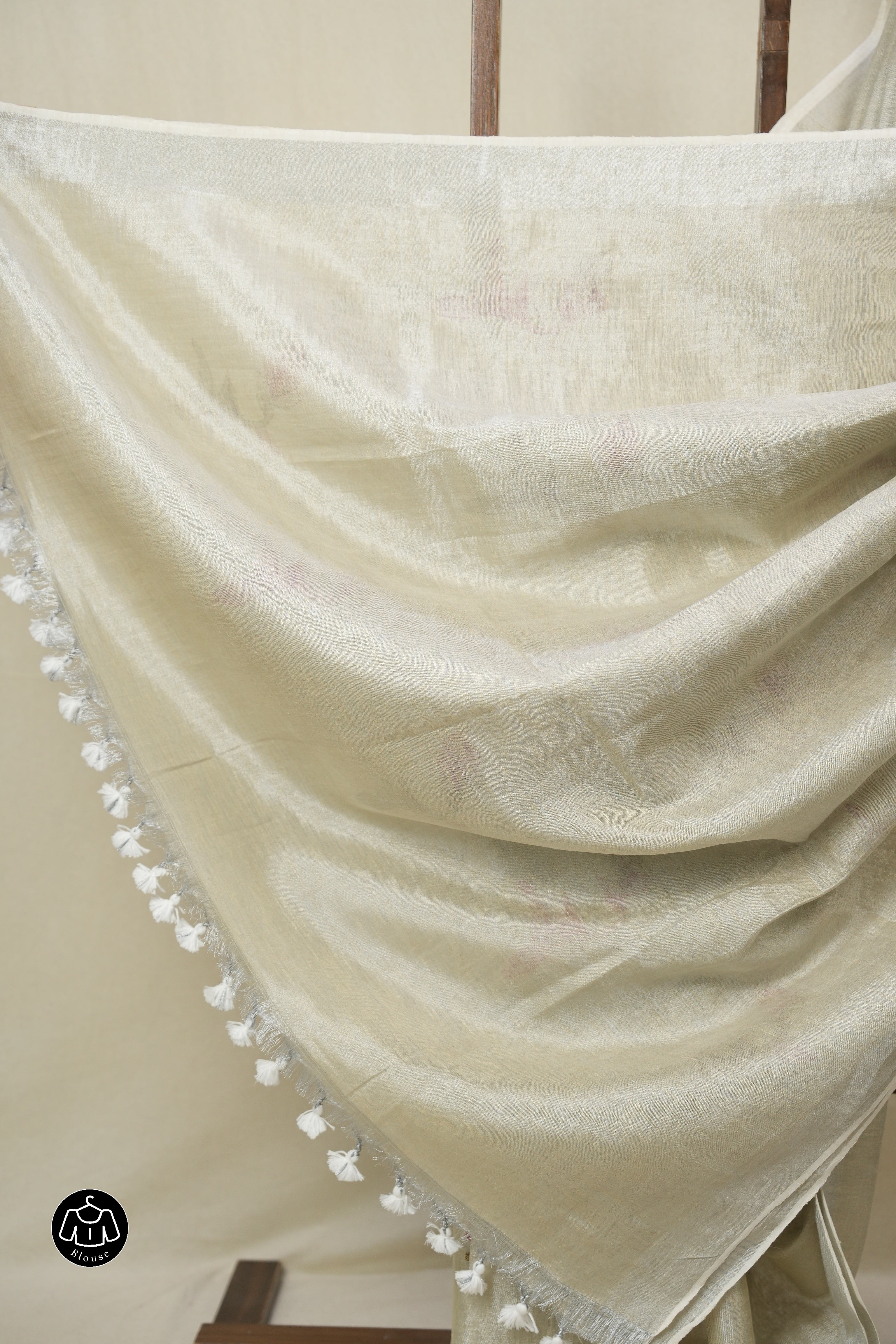 Ivory Tissue Linen Jamdani Saree - SRITLJS183