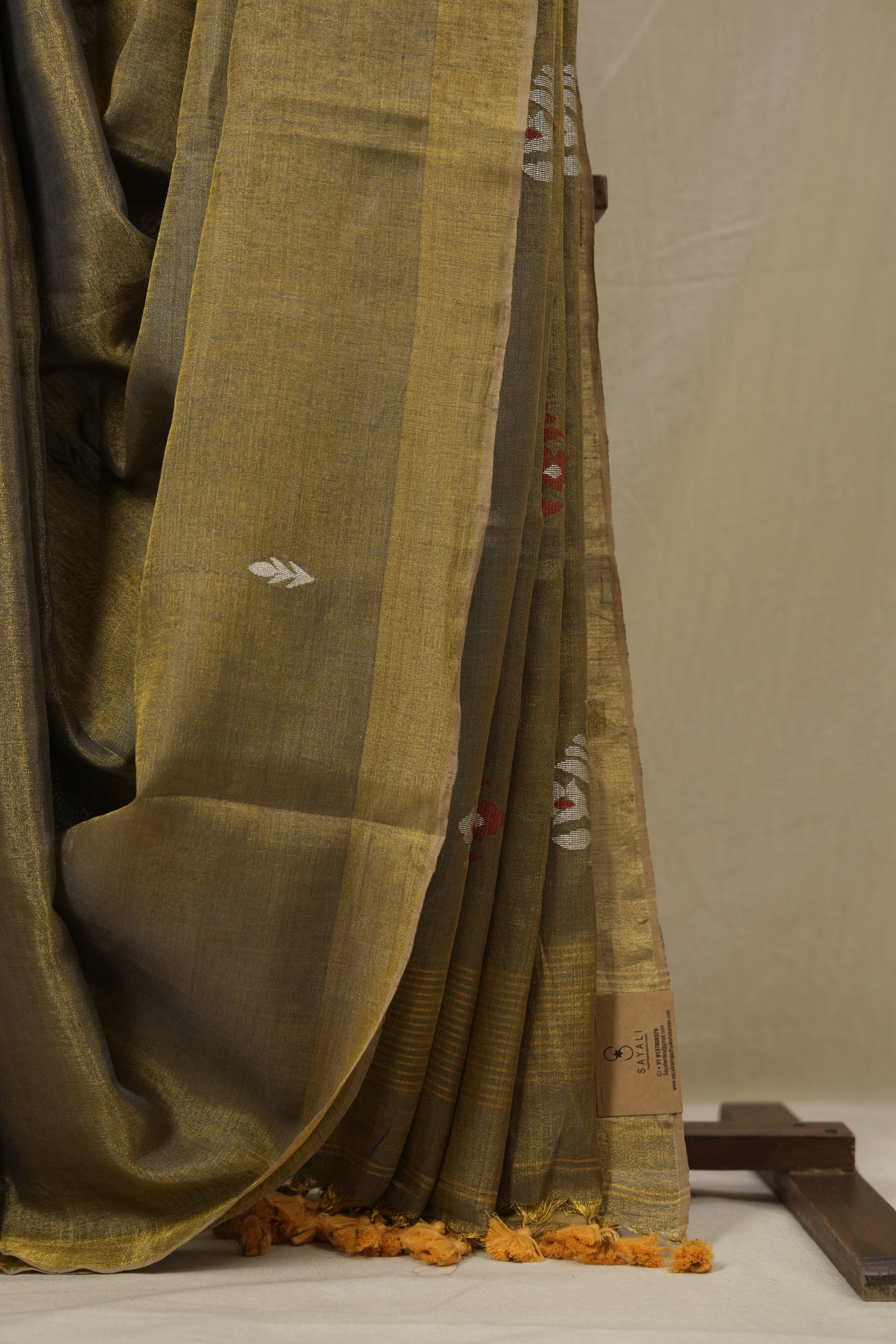 Mustard Tissue Linen Jamdani Saree - SRMTLJS179