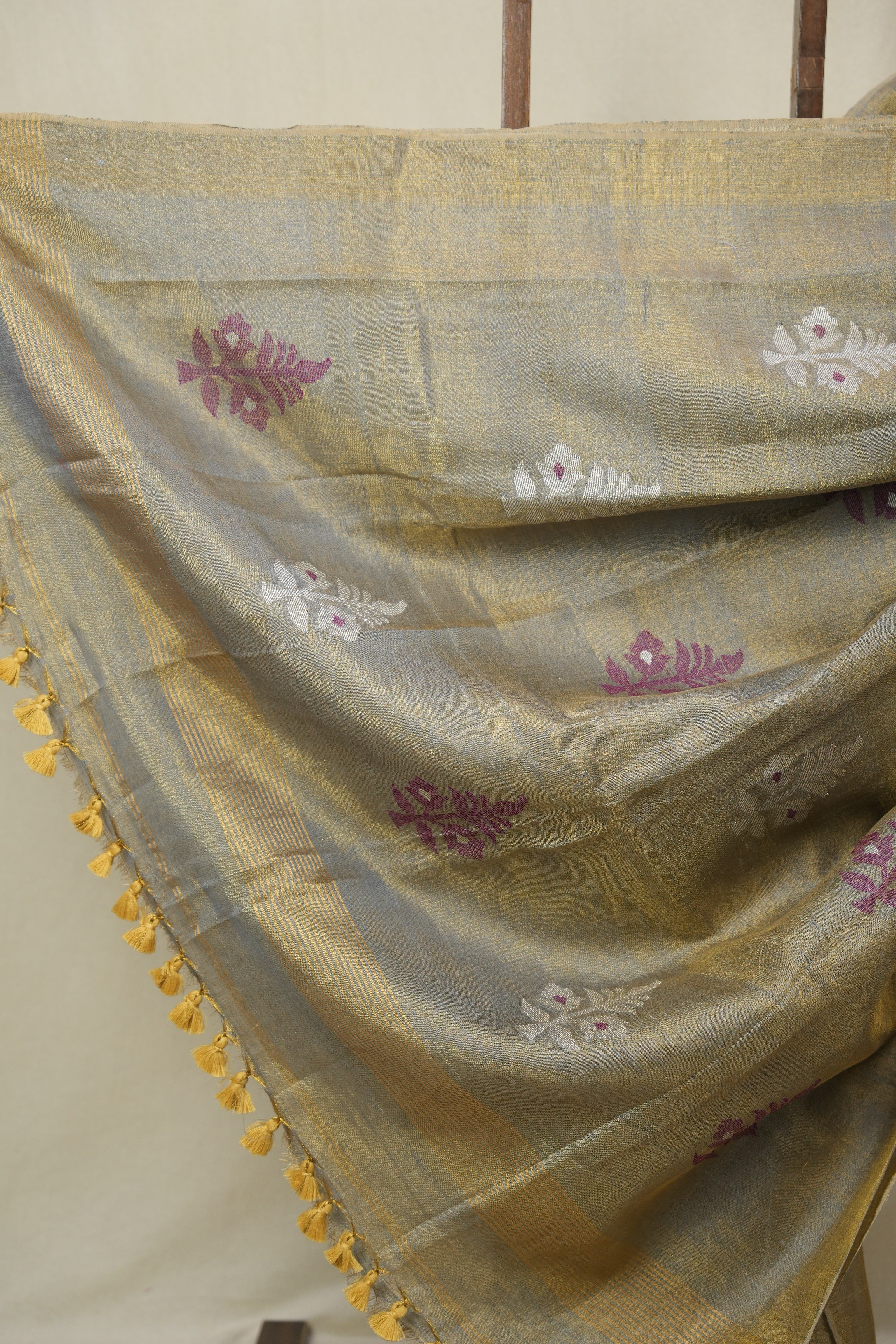 Golden Grey Tissue Linen Jamdani Saree - SRGGTLJS177