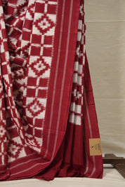 White Red Pochampalli Cotton Ikat Saree - SRWRPCIS602
