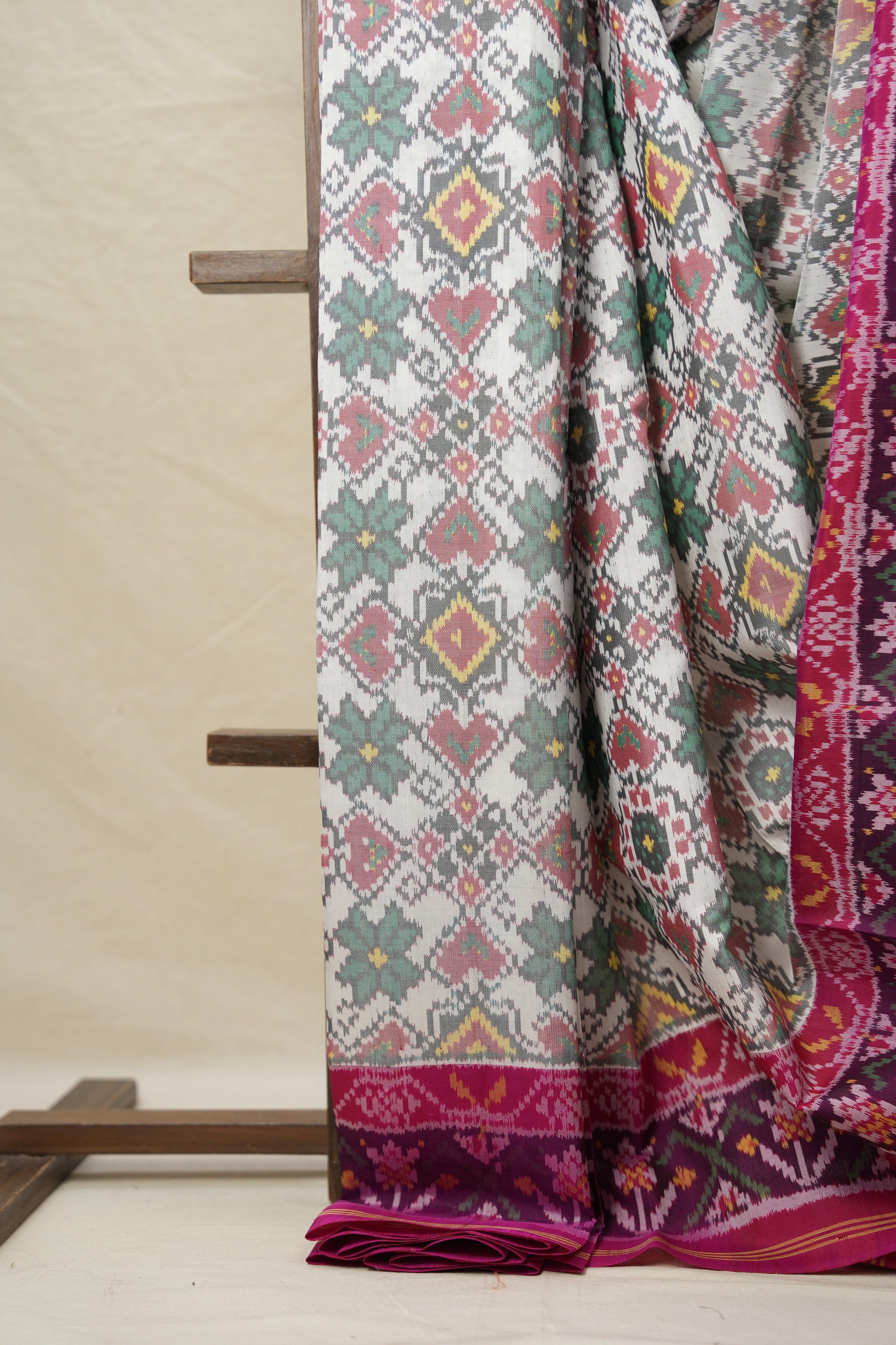 White Green Rajkot Patola Silk Saree - SRWGRPSS552