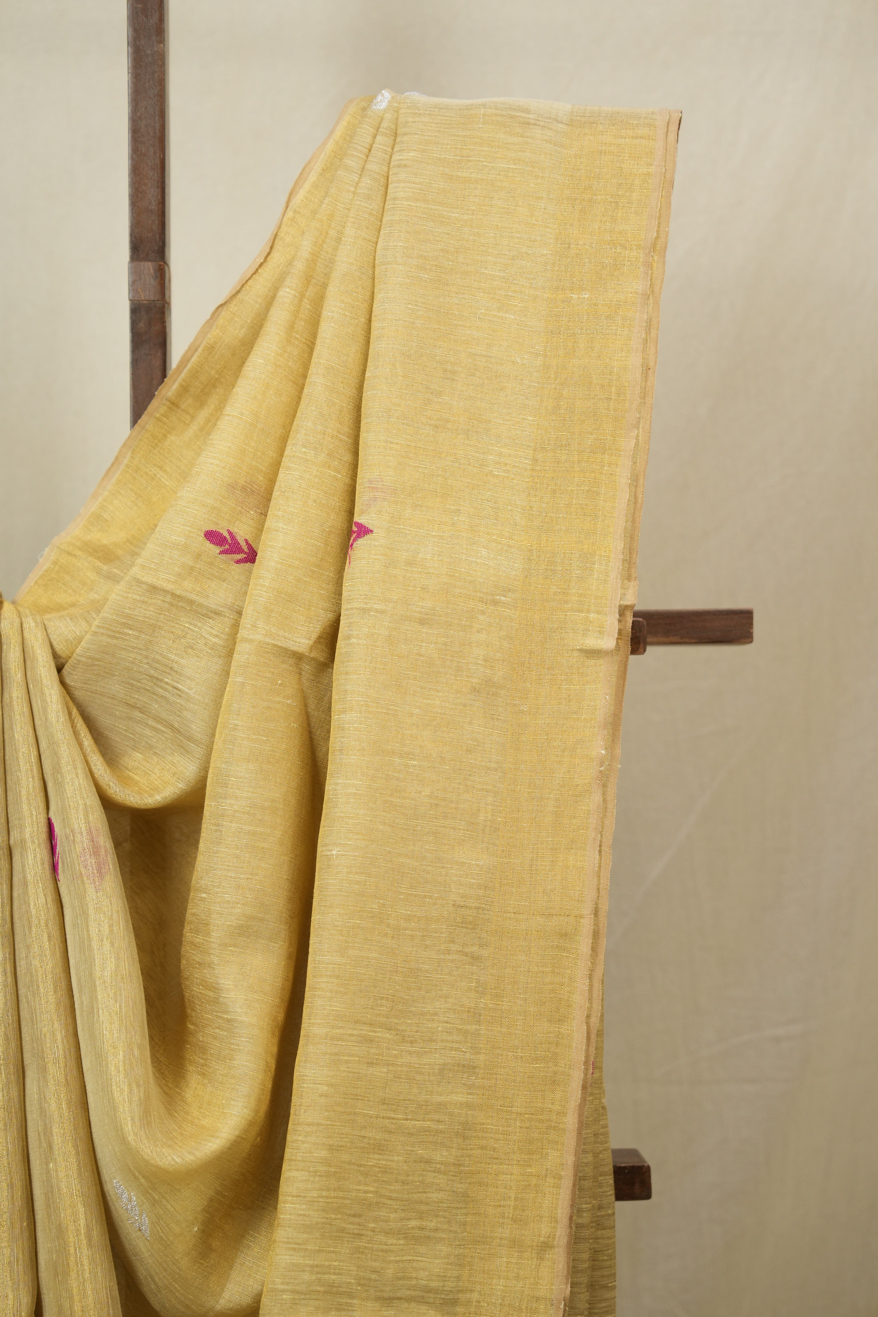 Mustard Tissue Linen Jamdani Saree - SRMTLJS172