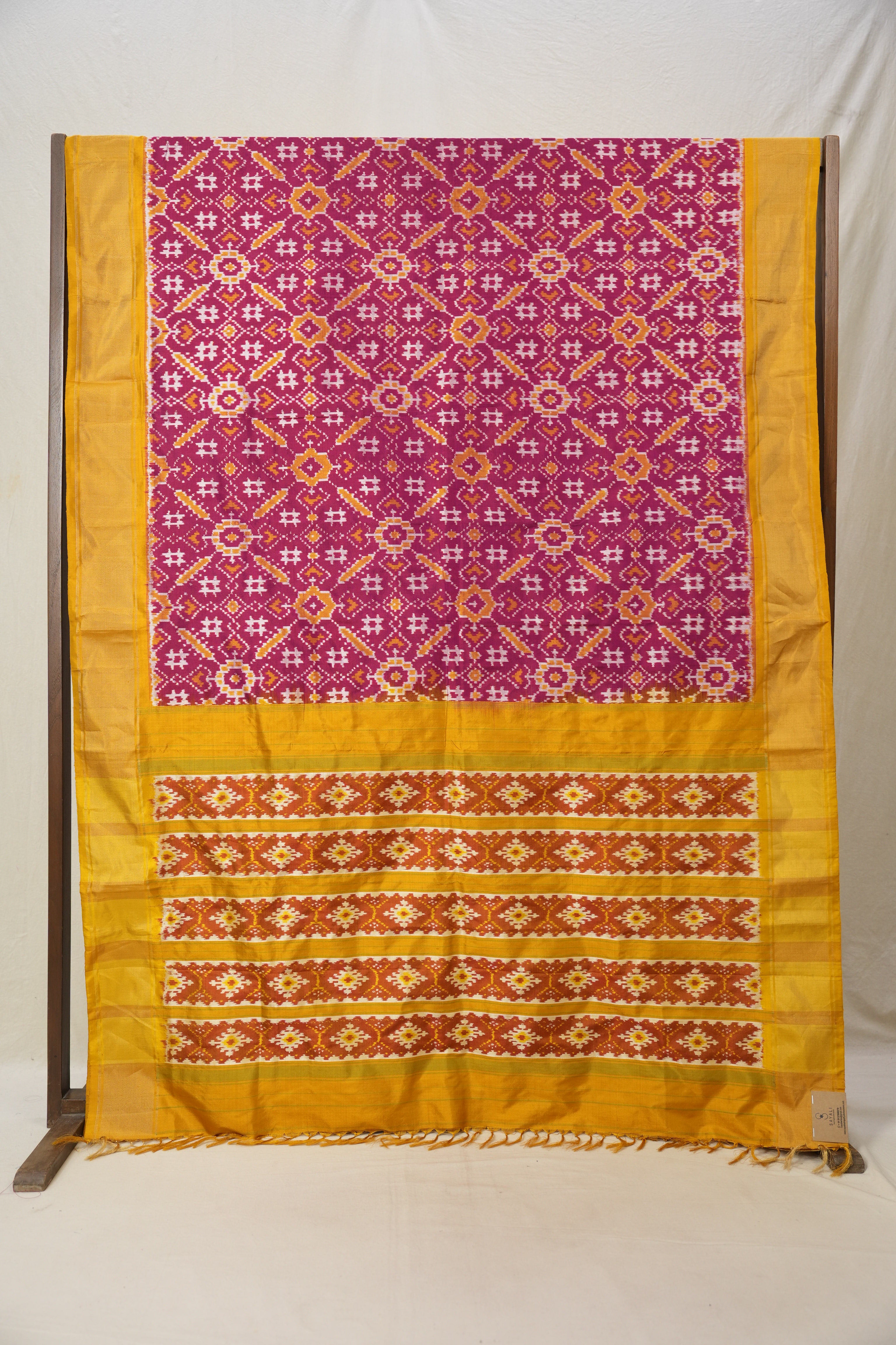 Maroon Yellow Pochampalli Silk Ikat Saree - SRMYPSIS268
