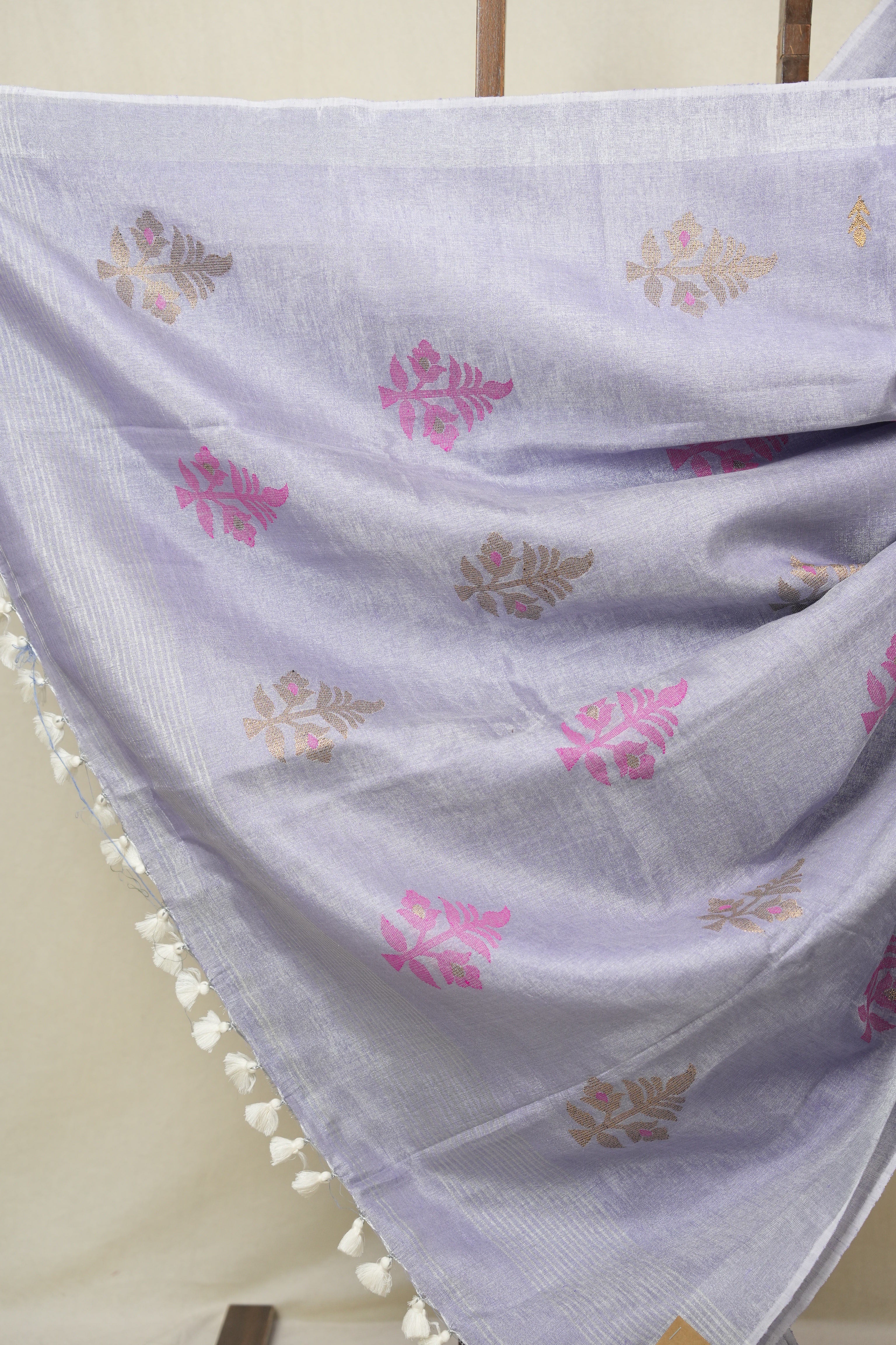 Lavendar Tissue Linen Jamdani Saree - SRLTLJS158