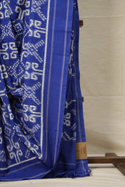 Blue White Pochampalli Cotton Ikat Saree - SRBWPCIS556