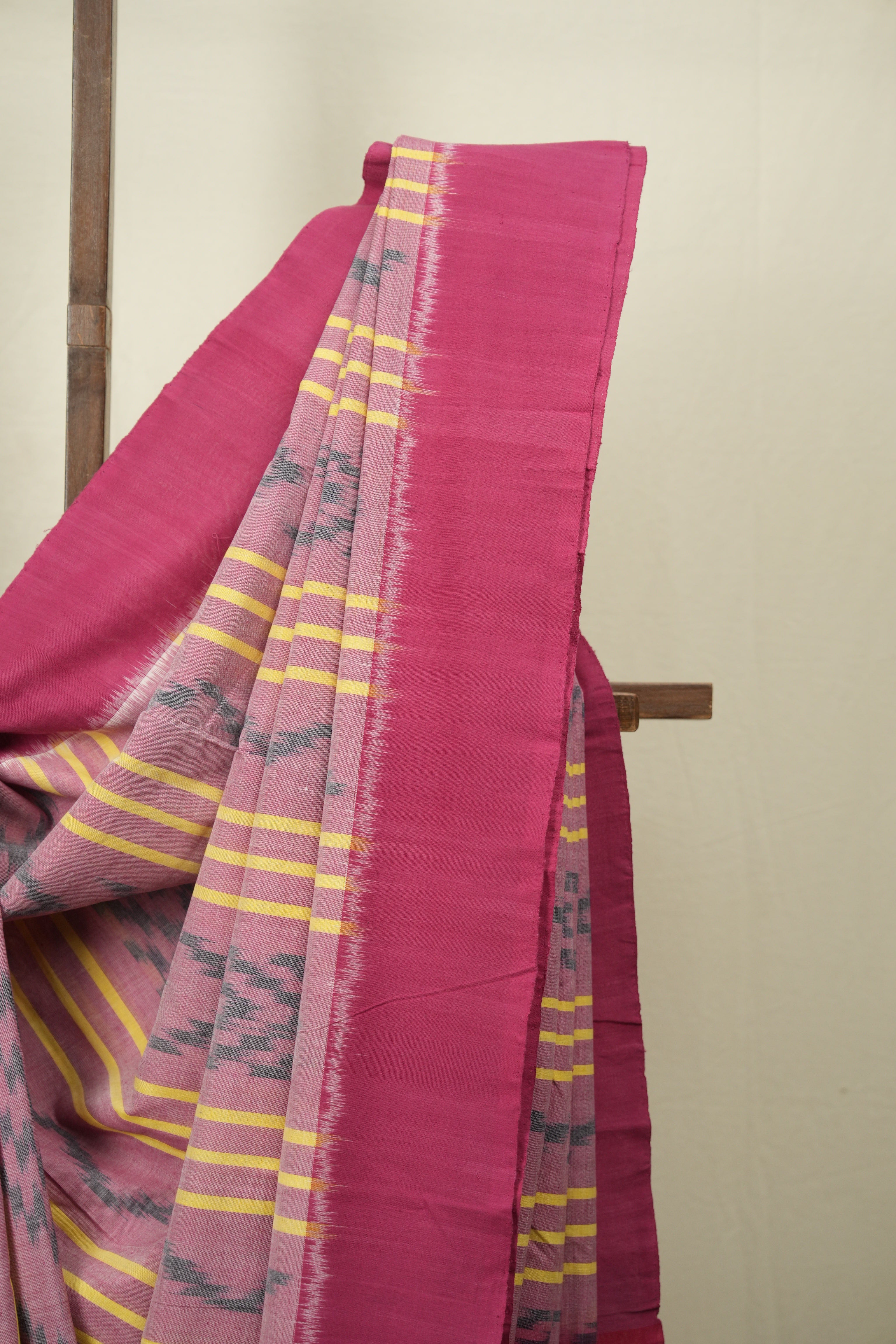 Light Pink Pochampalli Cotton Ikat Saree - SRLPPCIS734