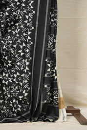 Black Pochampalli Cotton Ikat Saree - SRBPCIS560