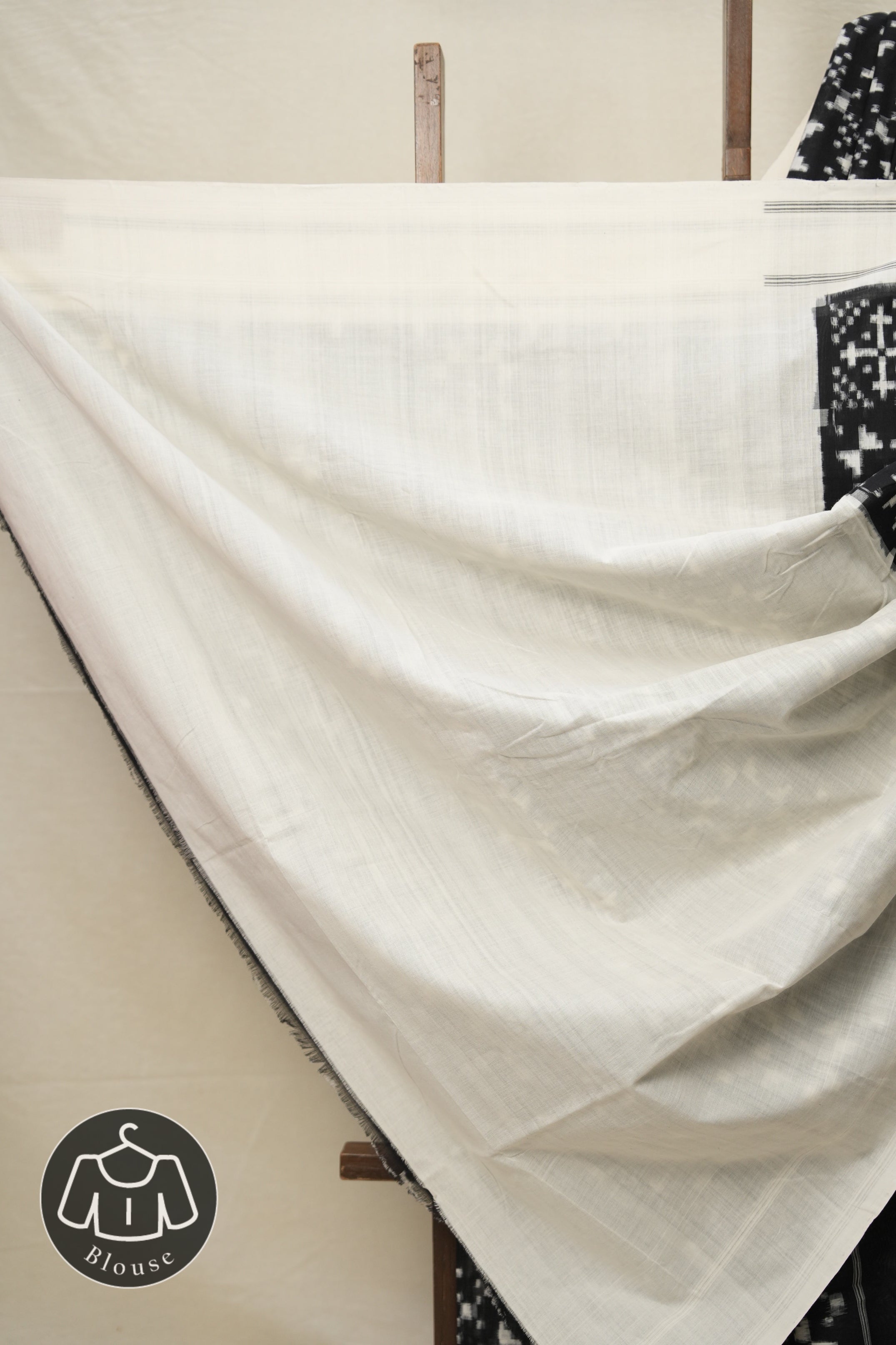 Black Pochampalli Cotton Ikat Saree - SRBPCIS560