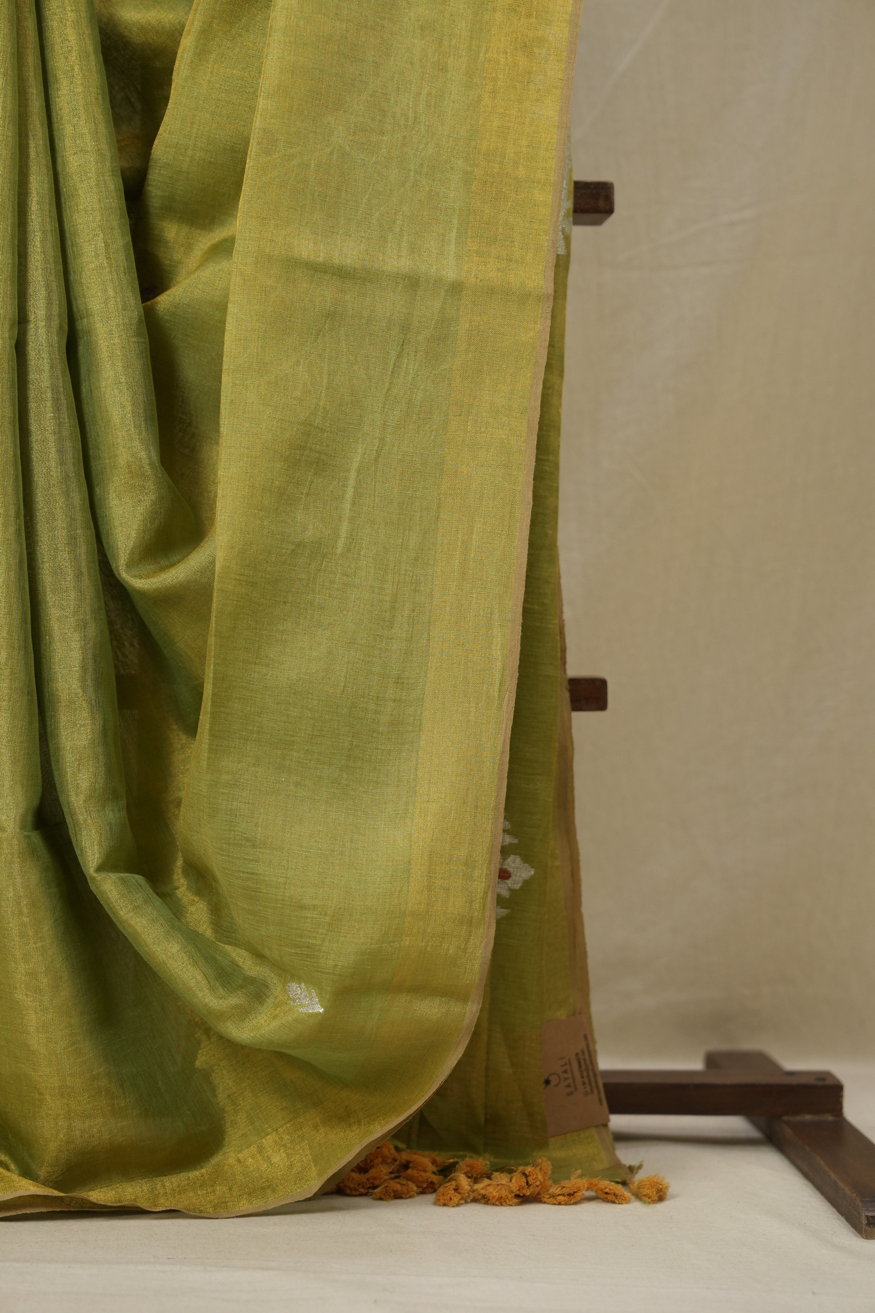 Gold Green Tissue Linen Jamdani Saree - SRGRTLJS156