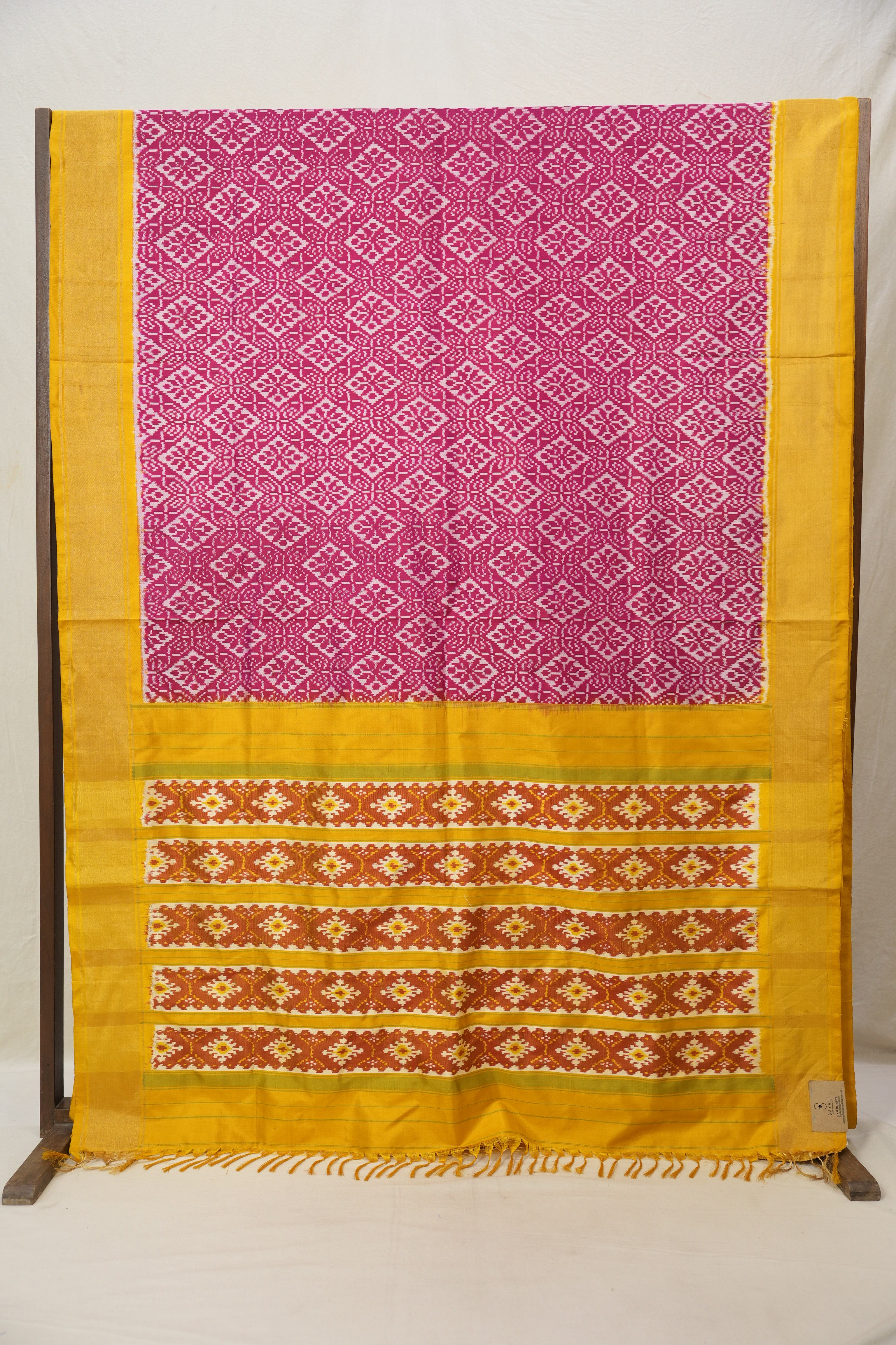 Pink Pochampalli Silk Ikat Saree - SRPPSIS193