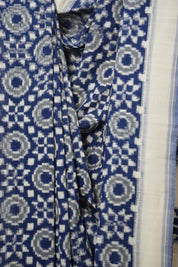 White Blue Pochampalli Cotton Ikat Saree - SRWBPCIS558