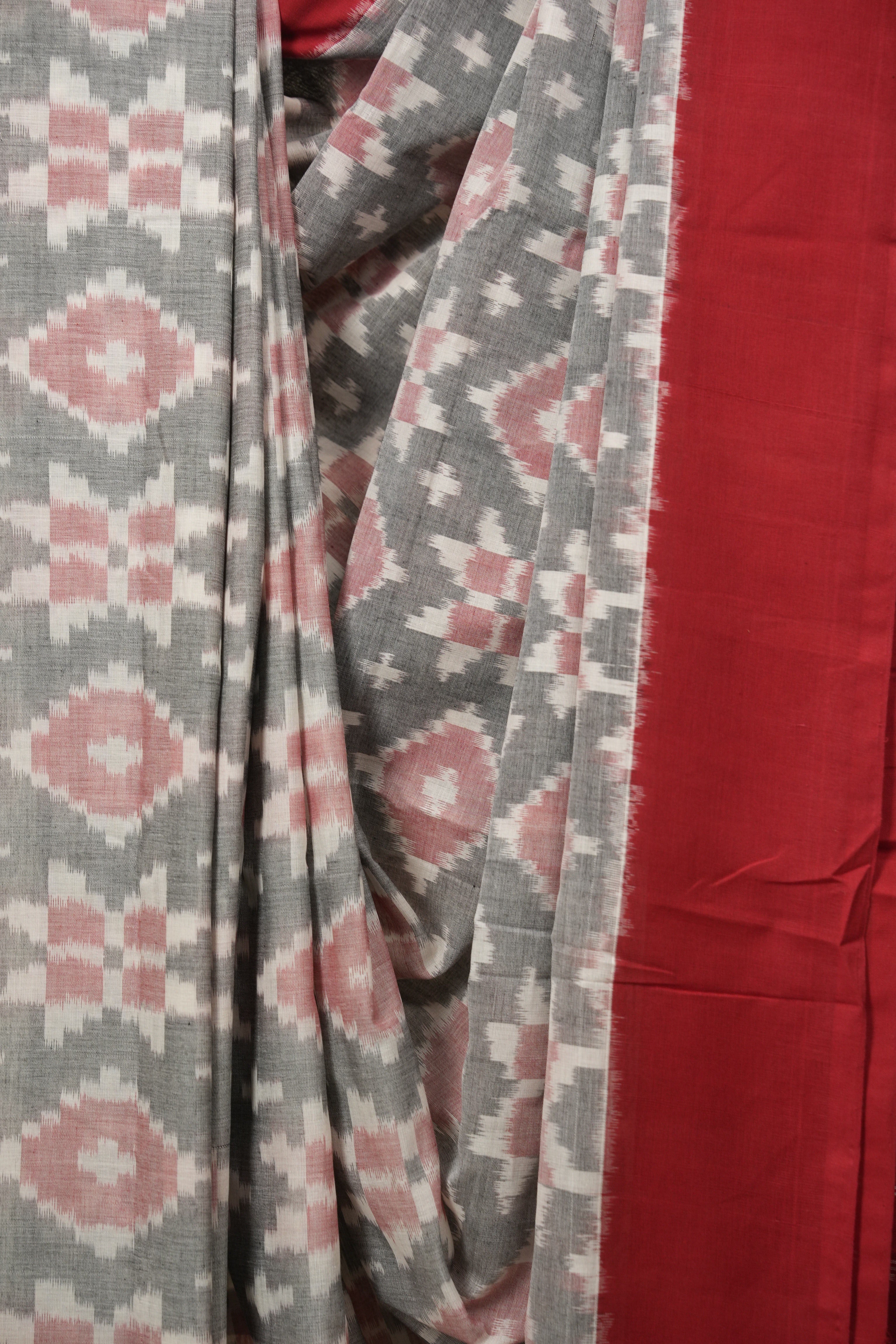 Grey Pochampalli Cotton Ikat Saree - SRGPCIS740