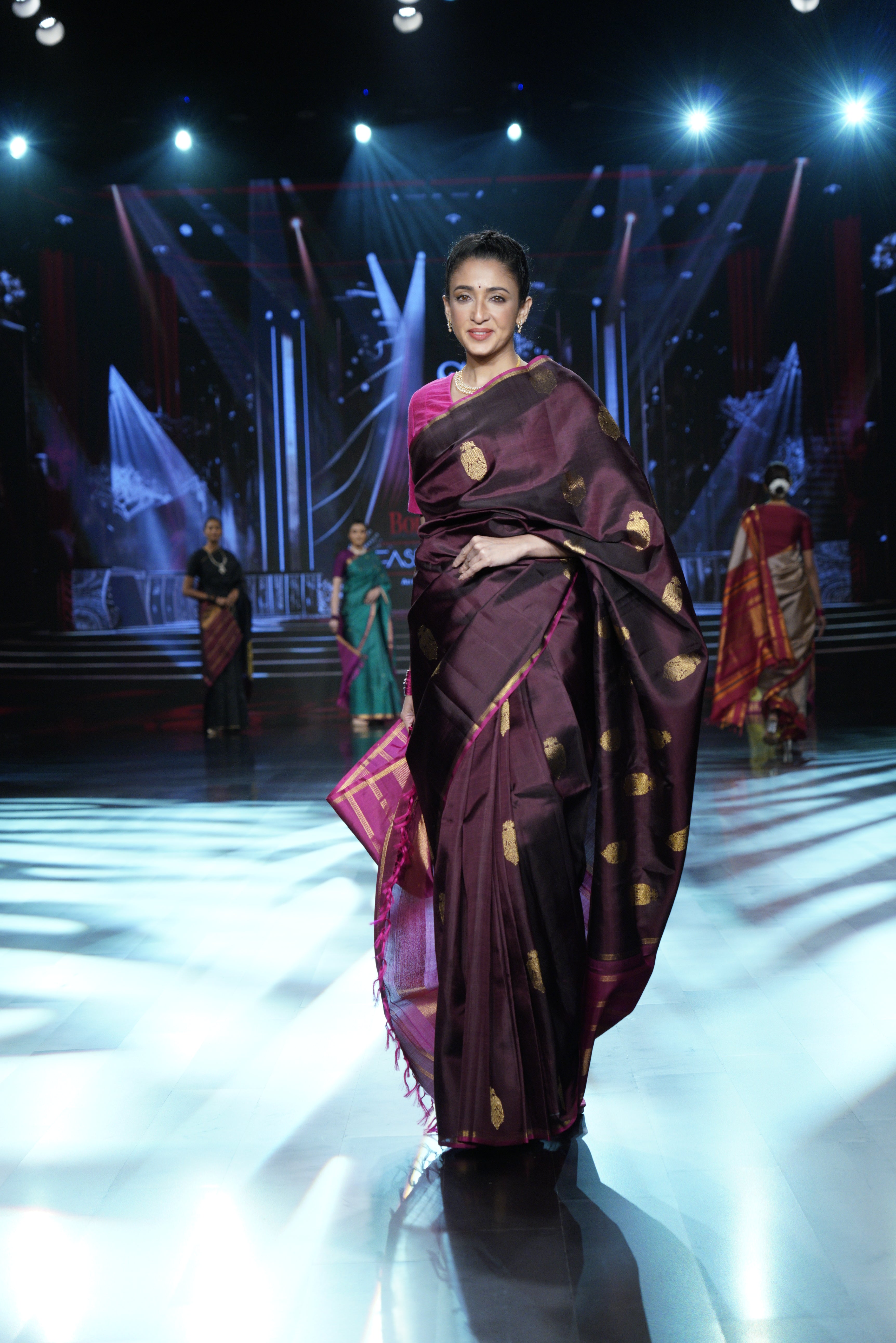 Pakshika Kanjeevaram Silk Saree - Saavari - SSPKSS44