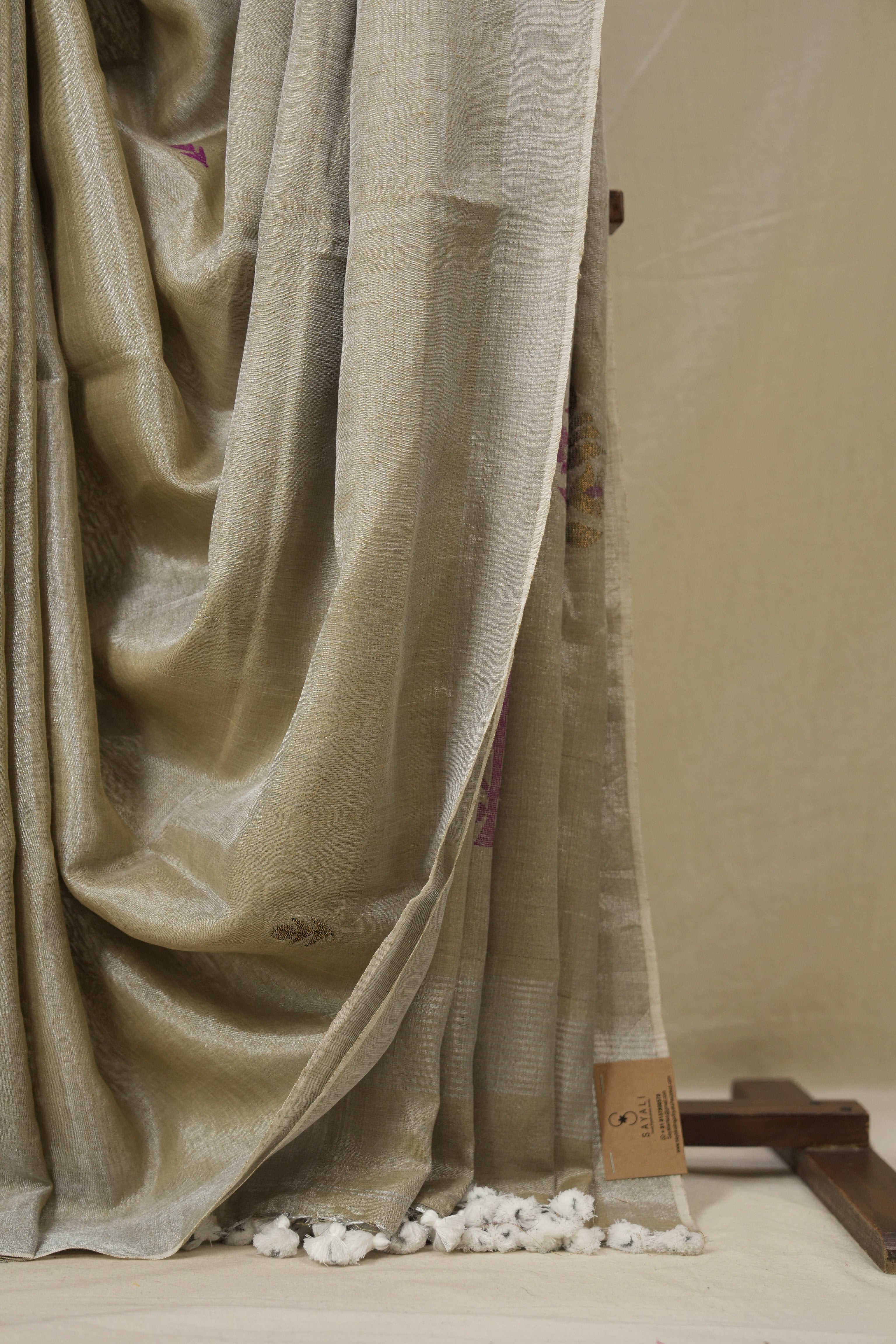 Sand Beige Tissue Linen Jamdani Saree - SRSBTLJS152