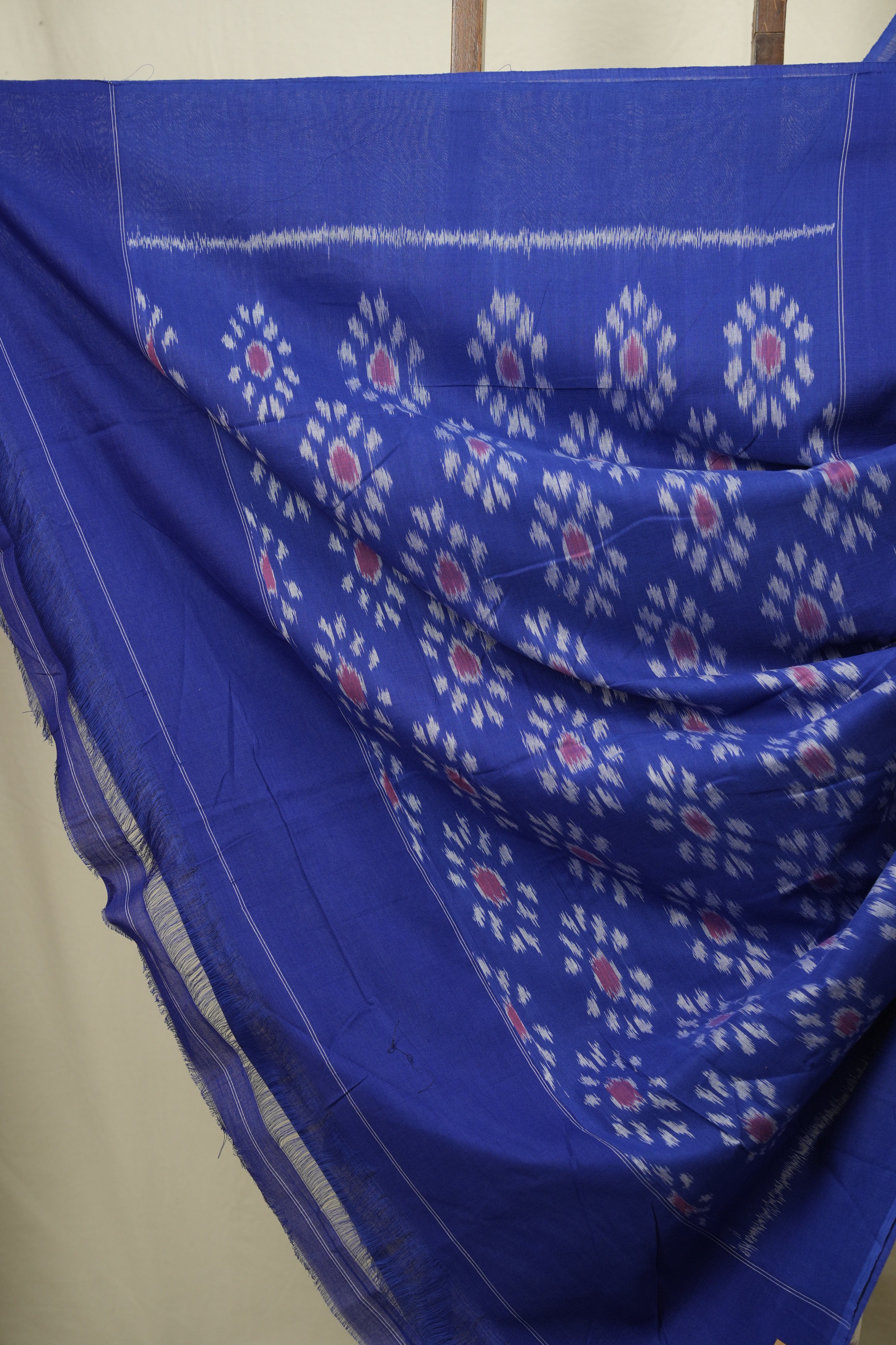 White Pochampalli Cotton Ikat Saree - SRWPCIS738