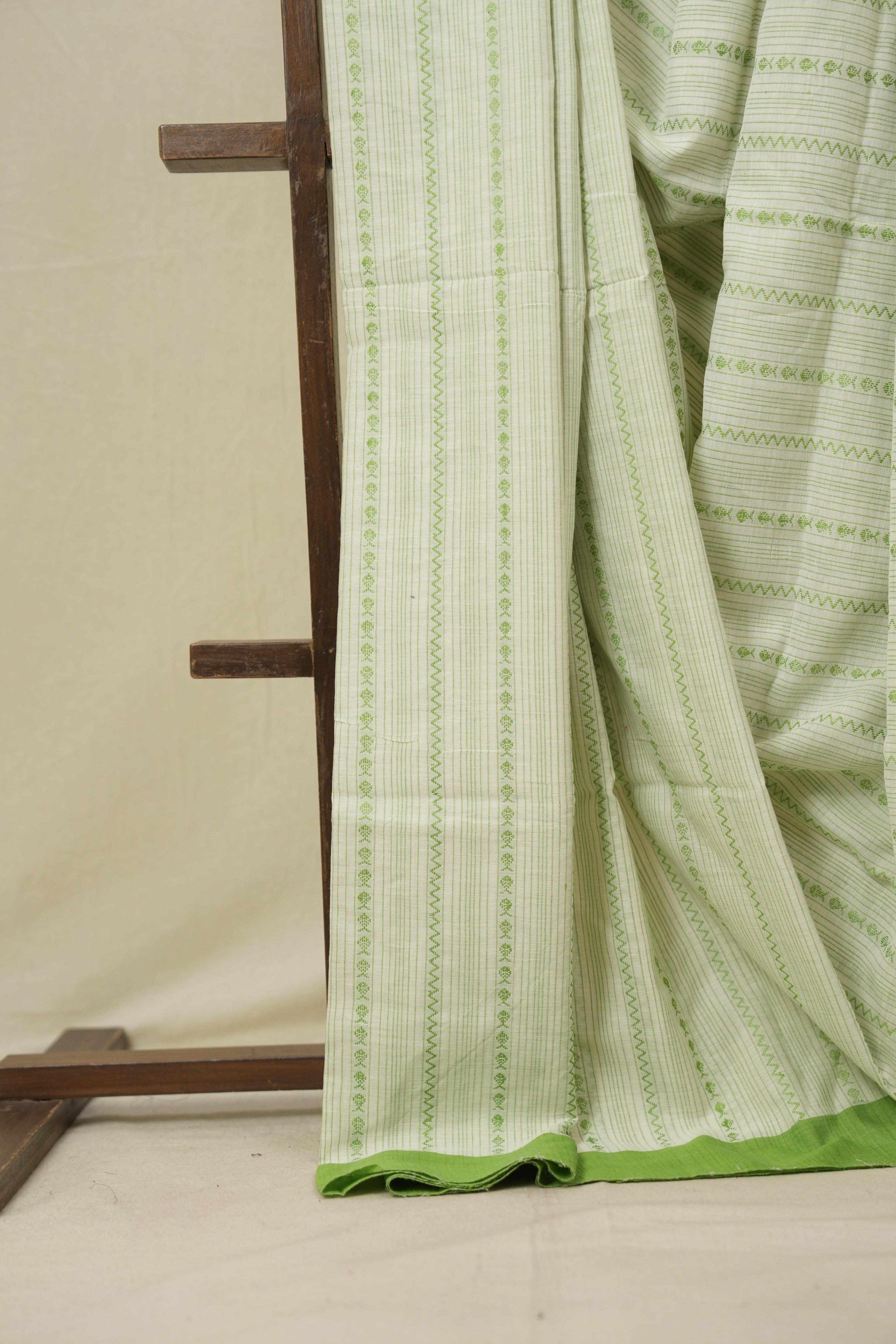 White Bengal Cotton Saree - SRWBCS127