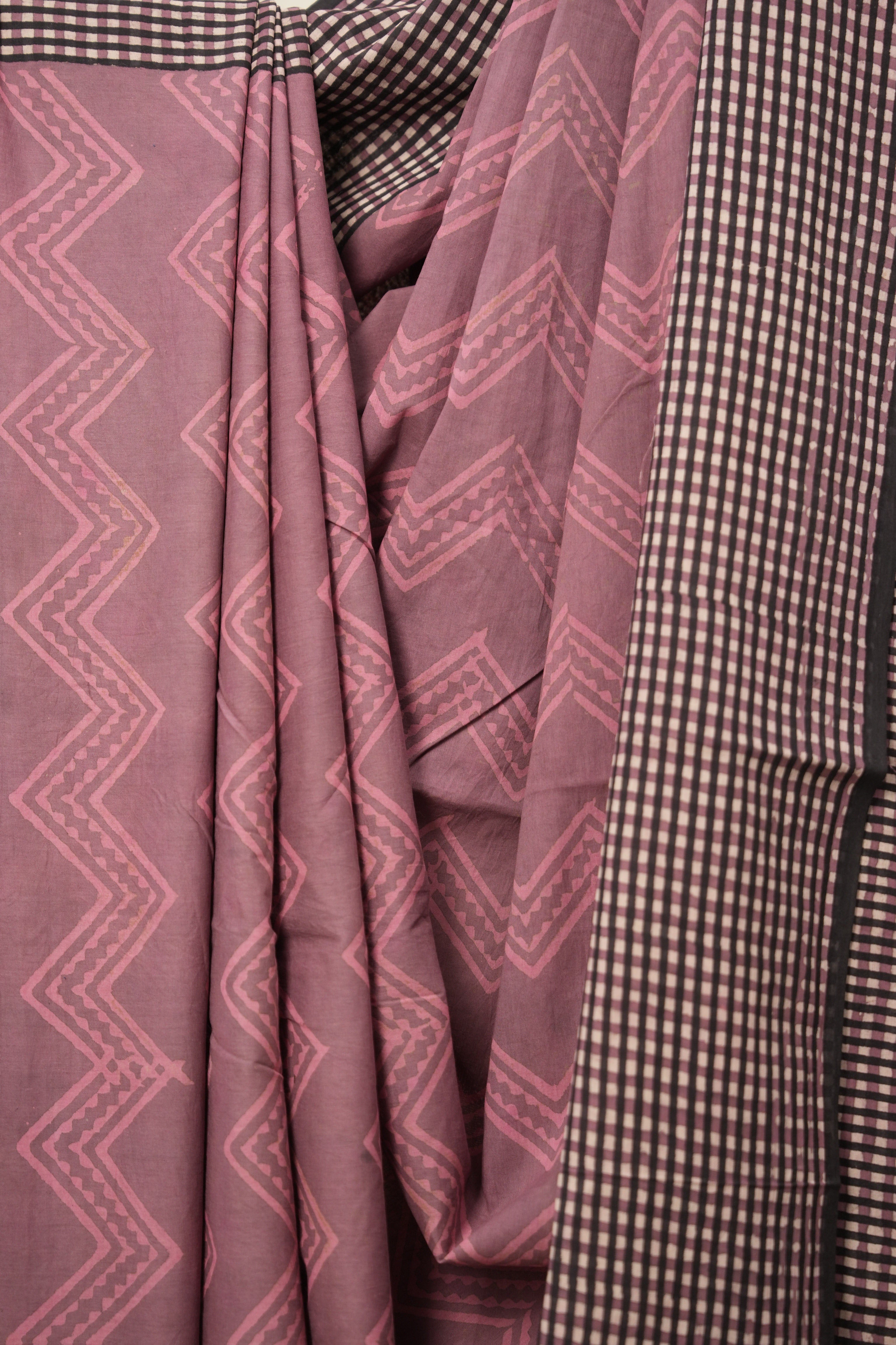 Dark Onion HBP Cotton Saree - SRDOCS2790