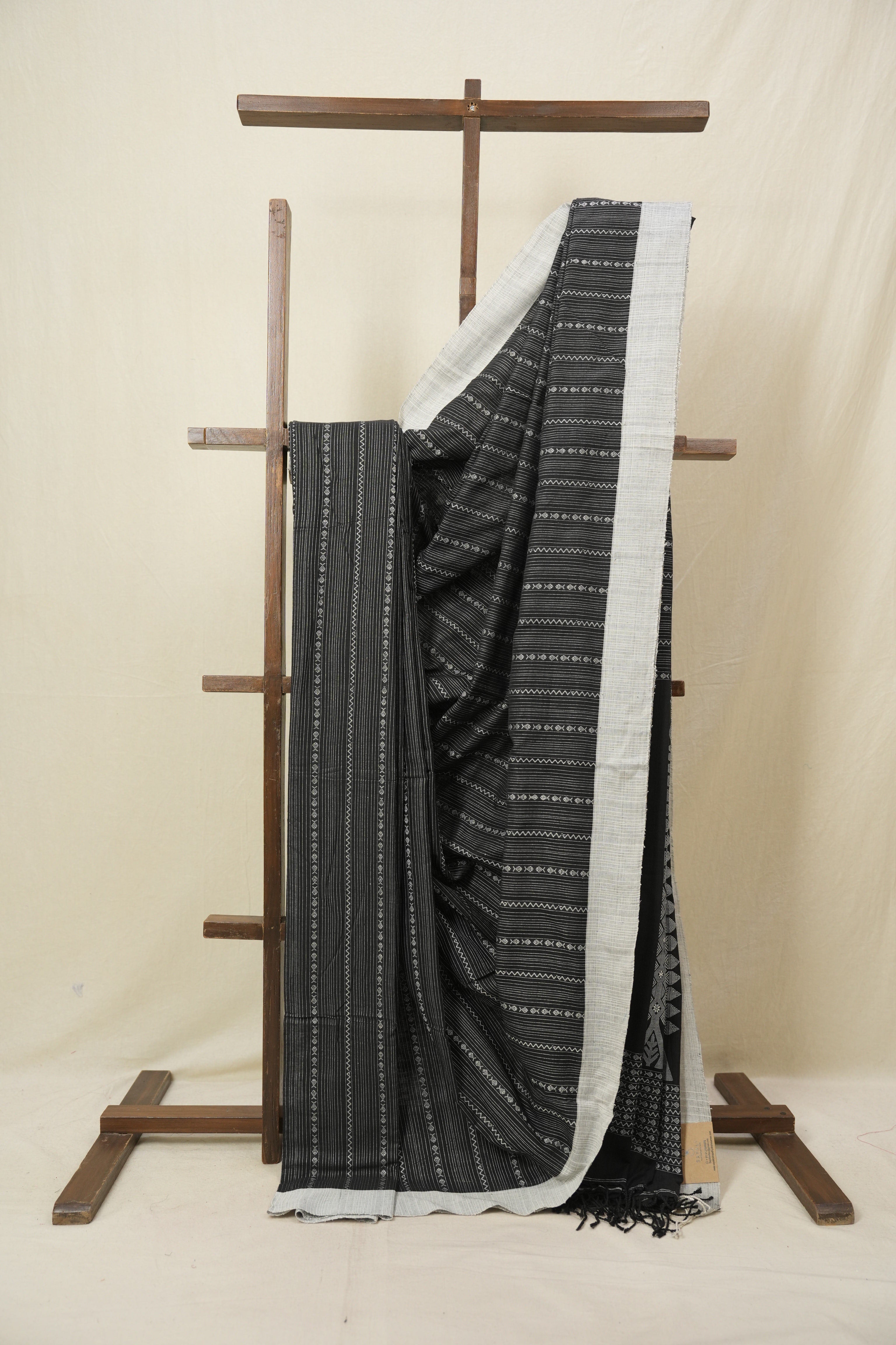 Black Bengal Cotton Saree - SRBBCS131