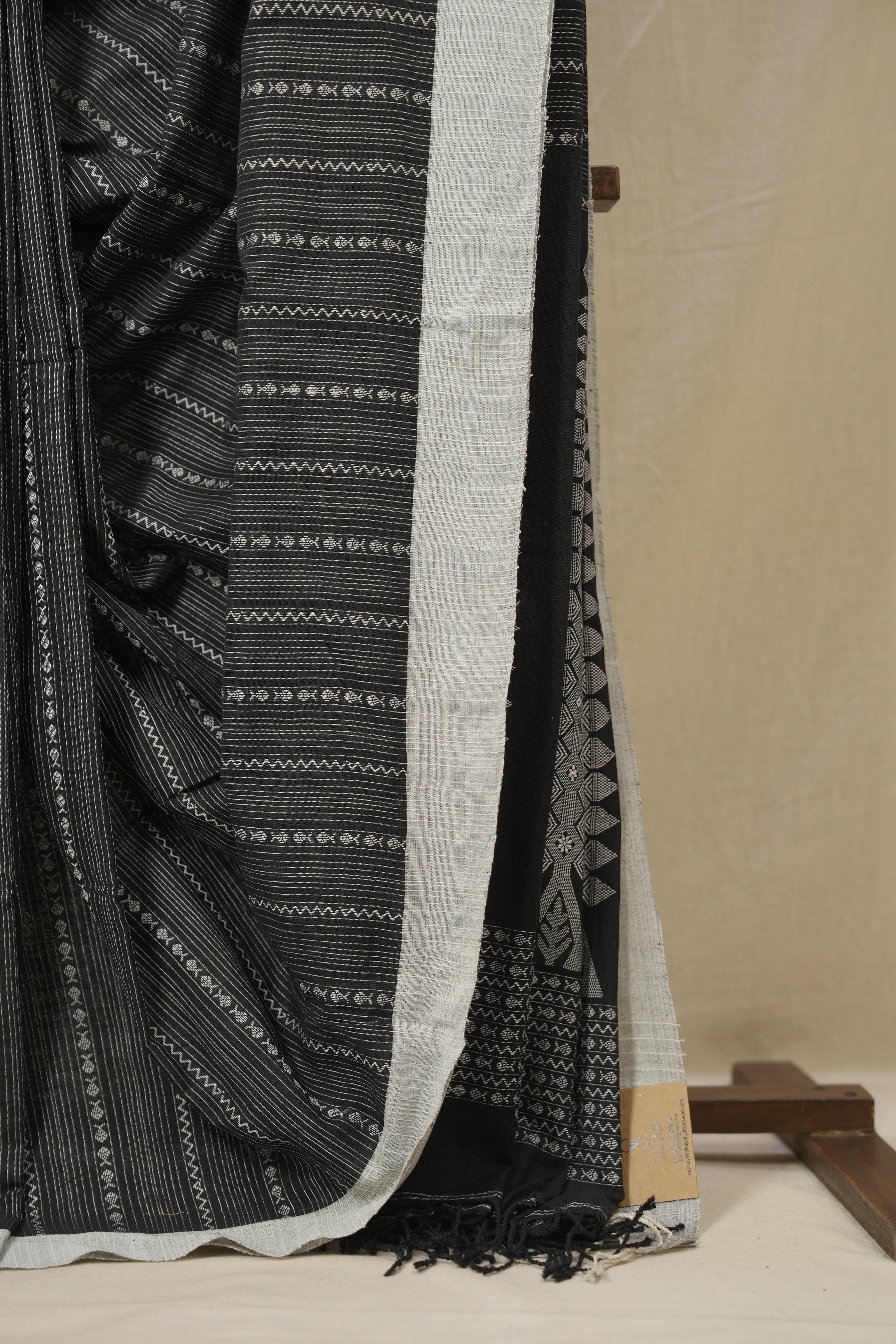 Black Bengal Cotton Saree - SRBBCS131