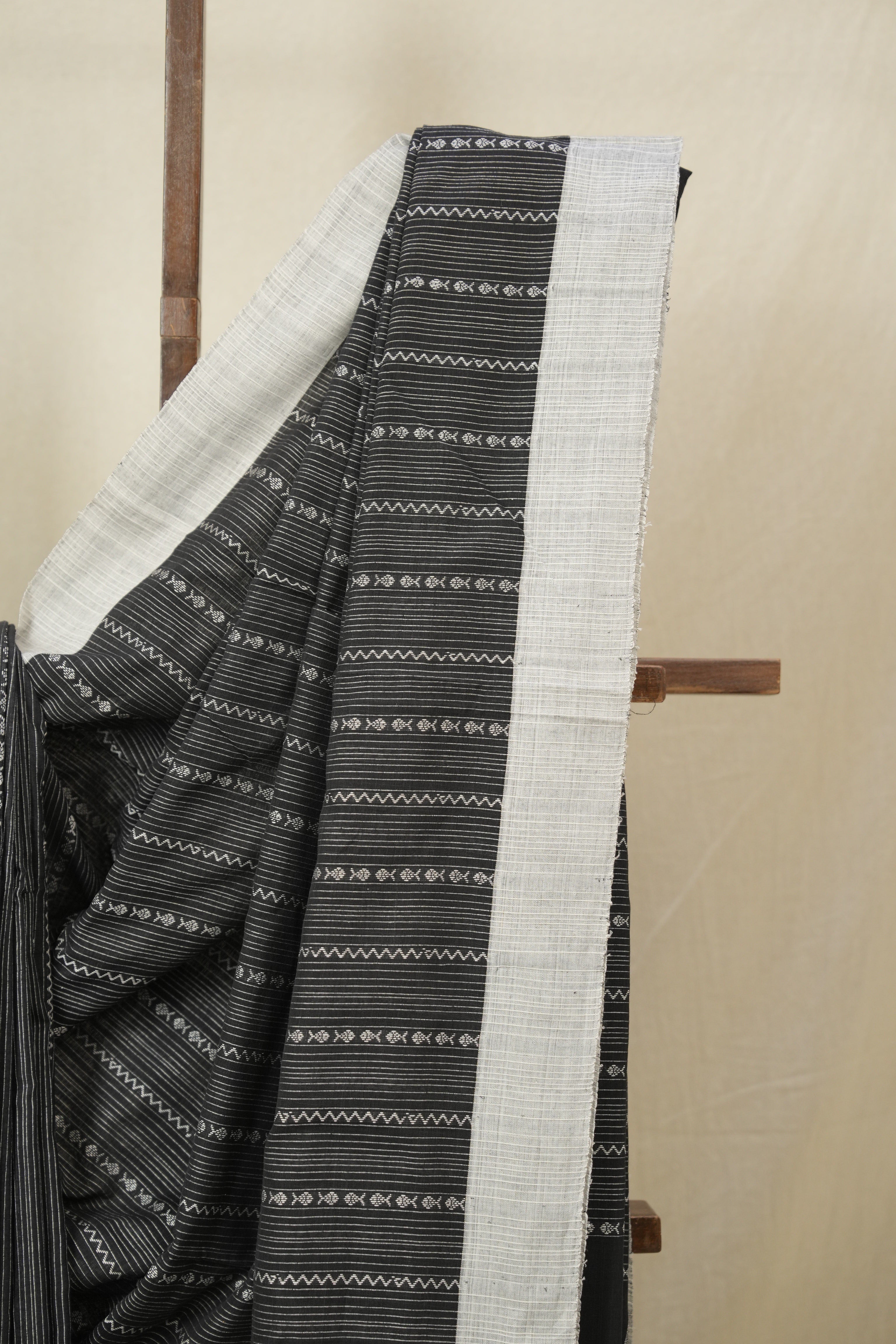 Black Bengal Cotton Saree - SRBBCS131