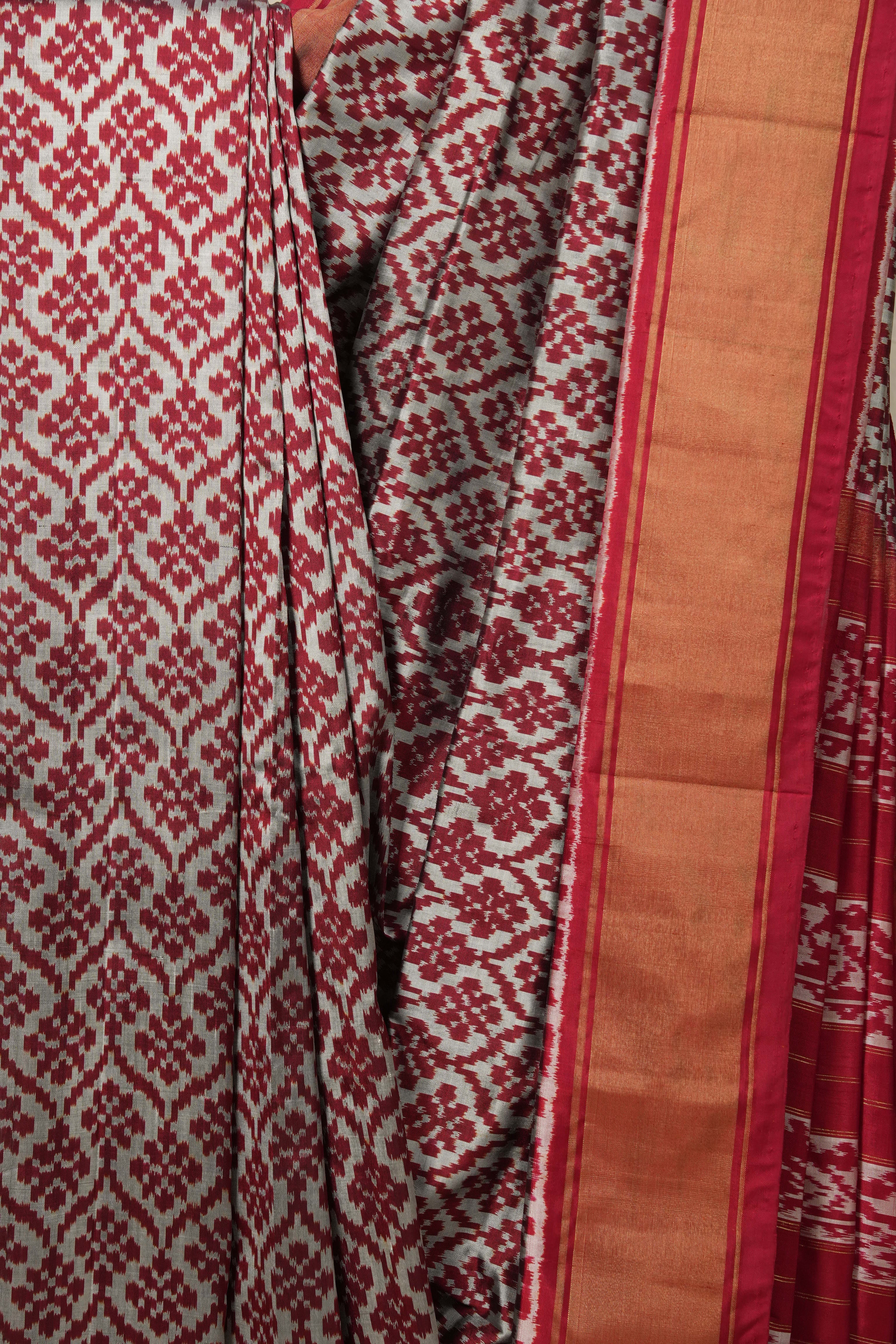 Silver Pochampalli Silk Ikat Saree - SRSPSIS184