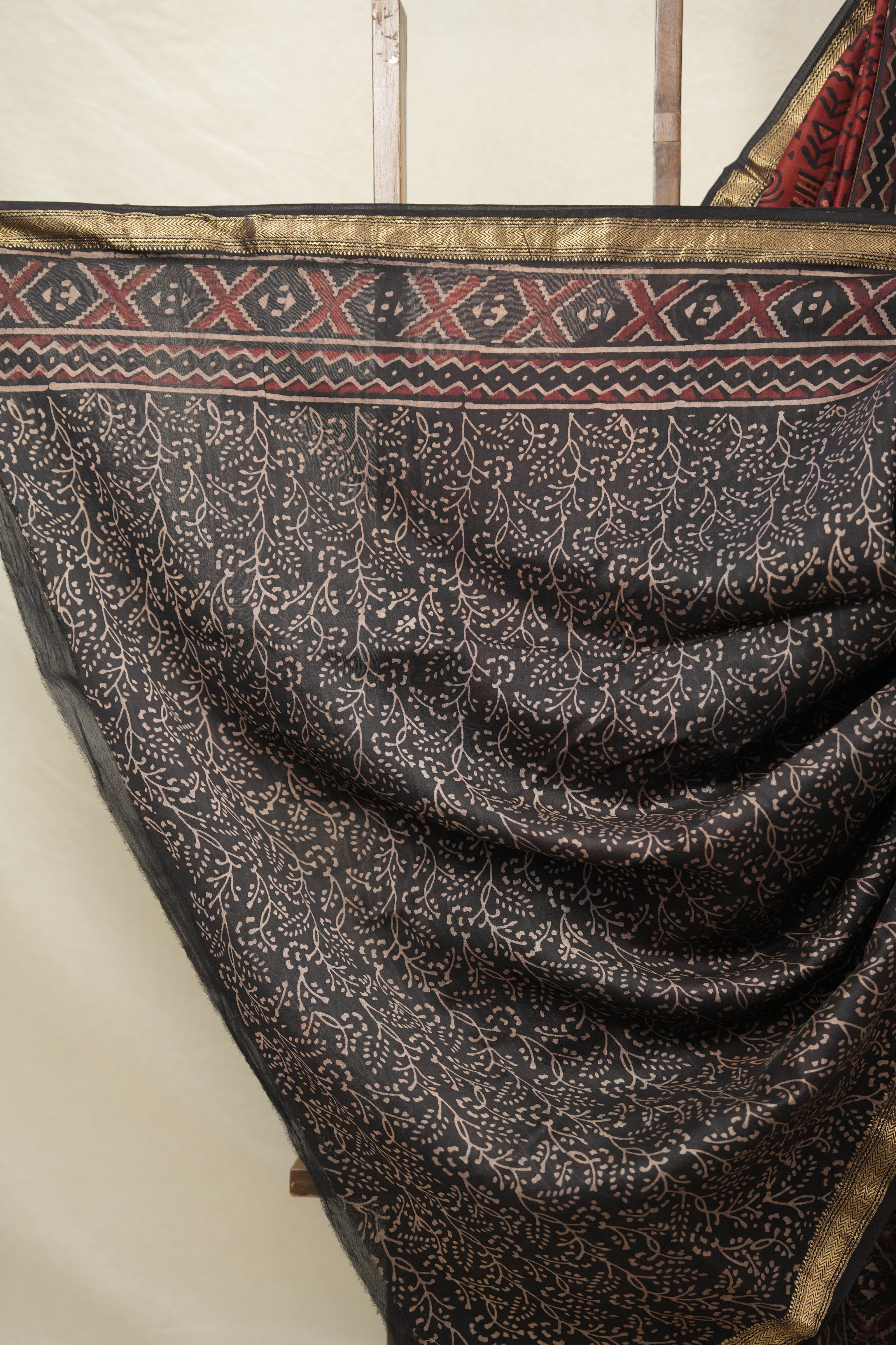 Maroon HBP Cotton Silk Saree With Maheshwari Border - SRMCSS1407