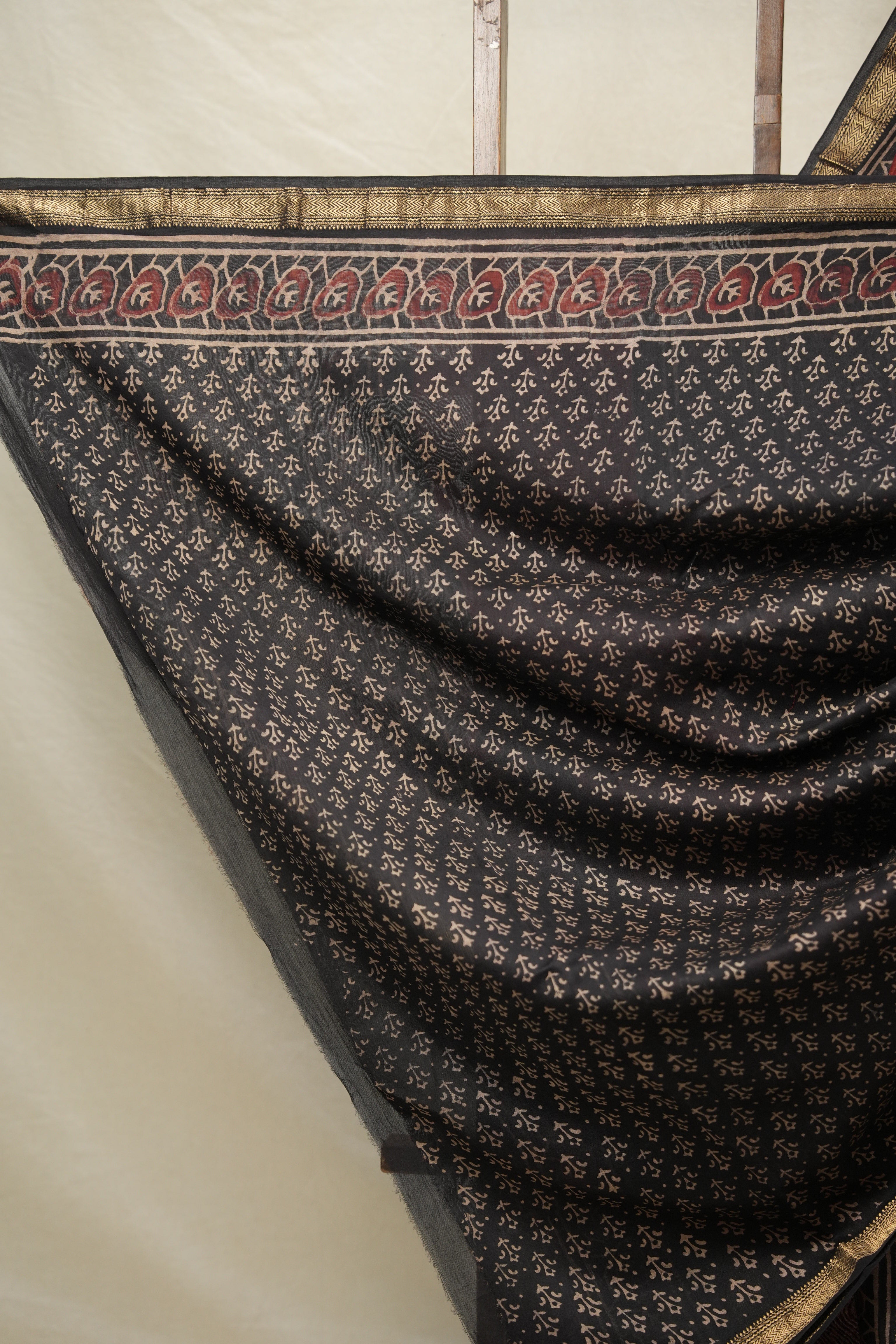 Maroon HBP Cotton Silk Saree With Maheshwari Border - SRMCSS1409