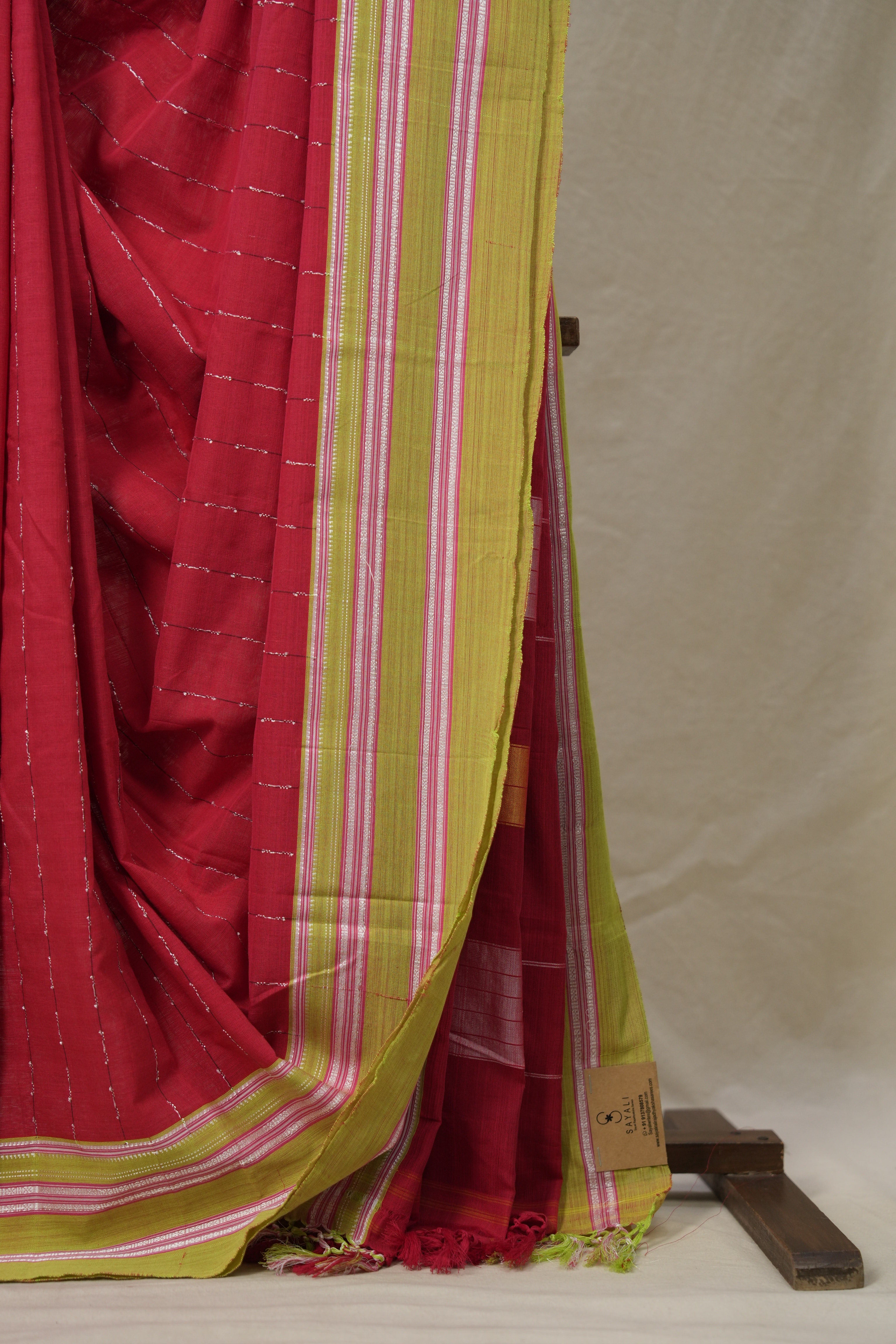 Red Cotton Ilkal Saree With Gayatri Border - SRRCIS841