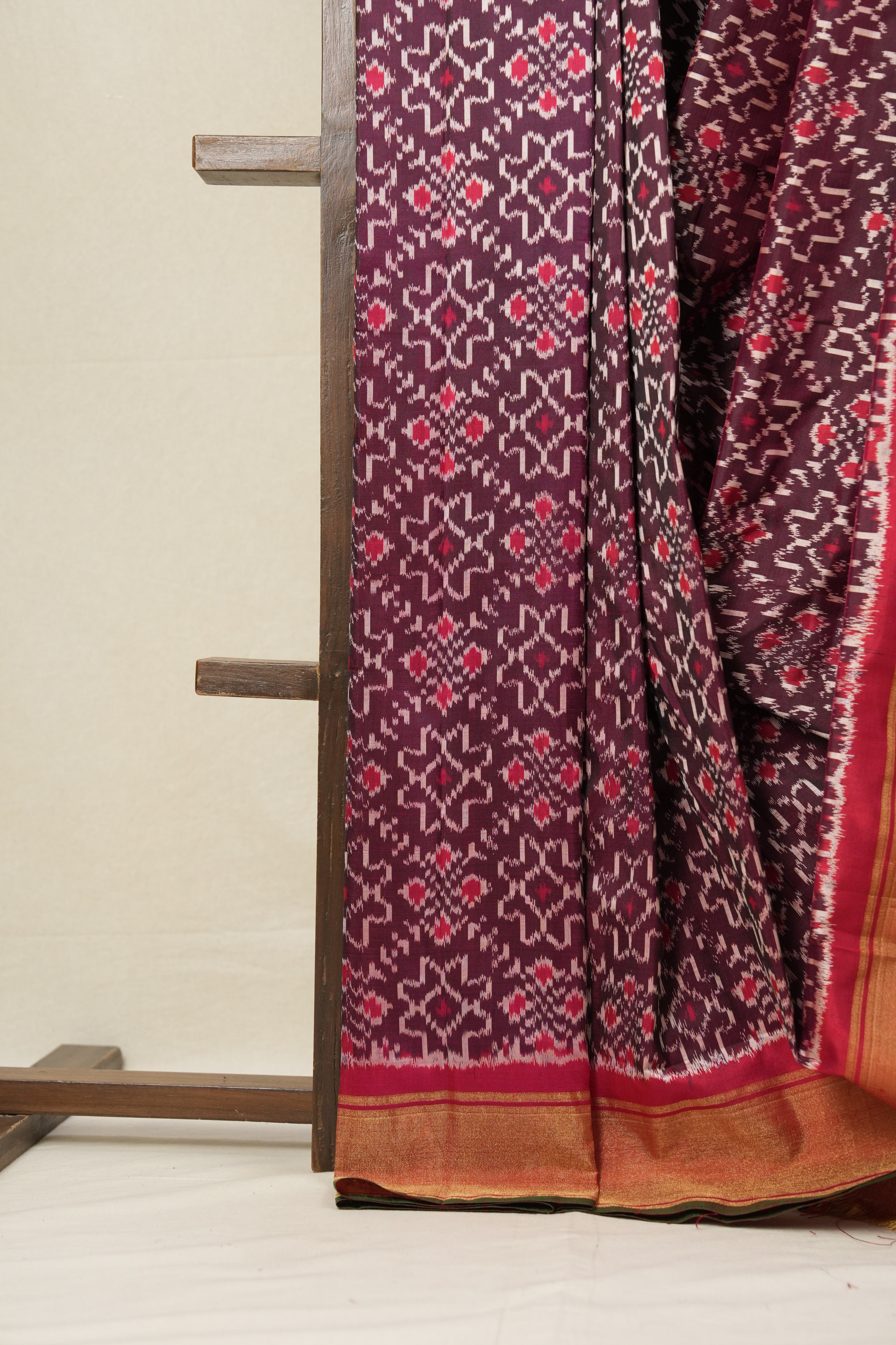 Maroon Red Pochampalli Silk Ikat Saree - SRMRPSIS207