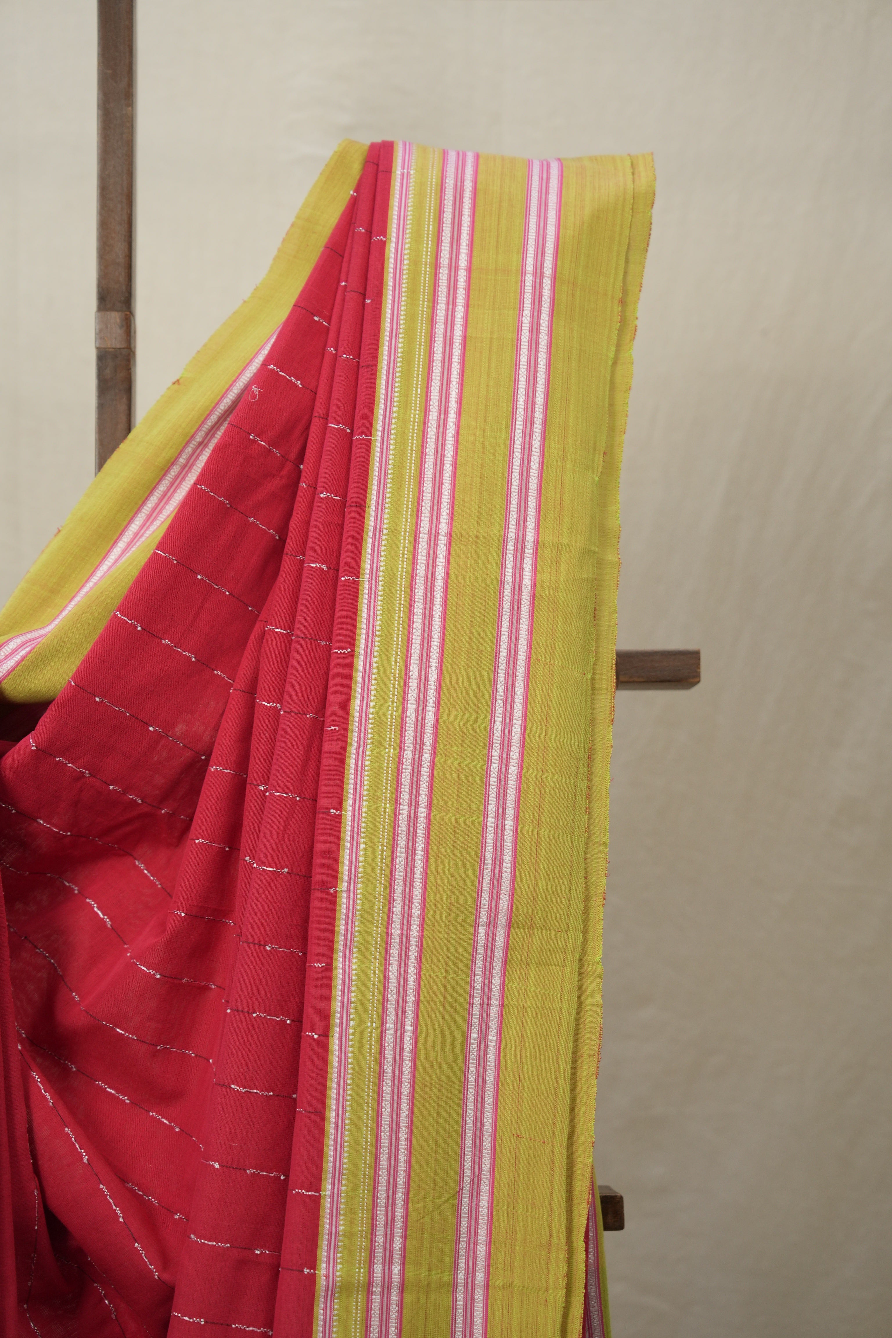 Red Cotton Ilkal Saree With Gayatri Border - SRRCIS841