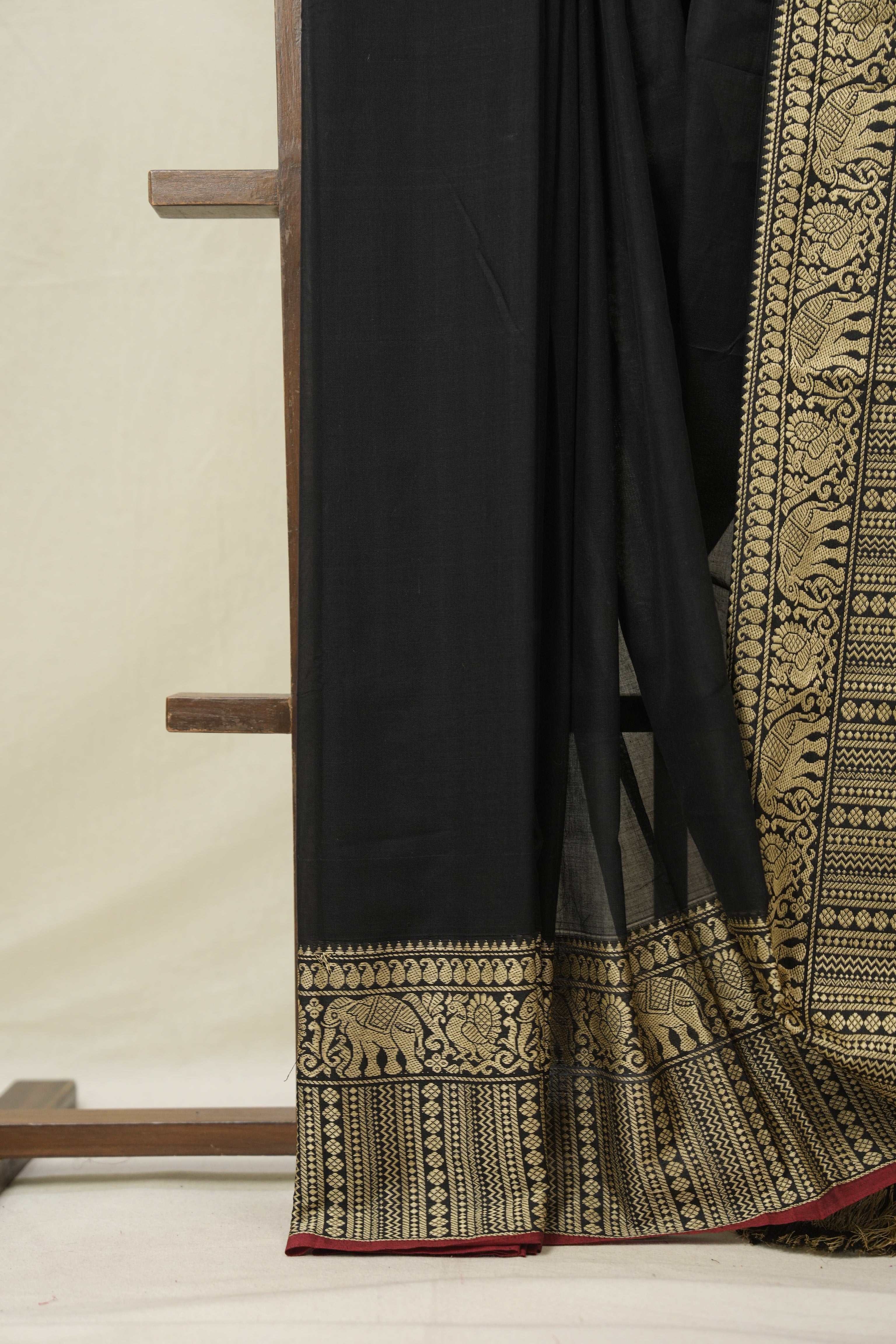 Black Narayan Peth Cotton Saree - SRBNPCS23